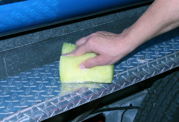 Marine 31 All In One Non Skid Sponge restores metal surfaces!