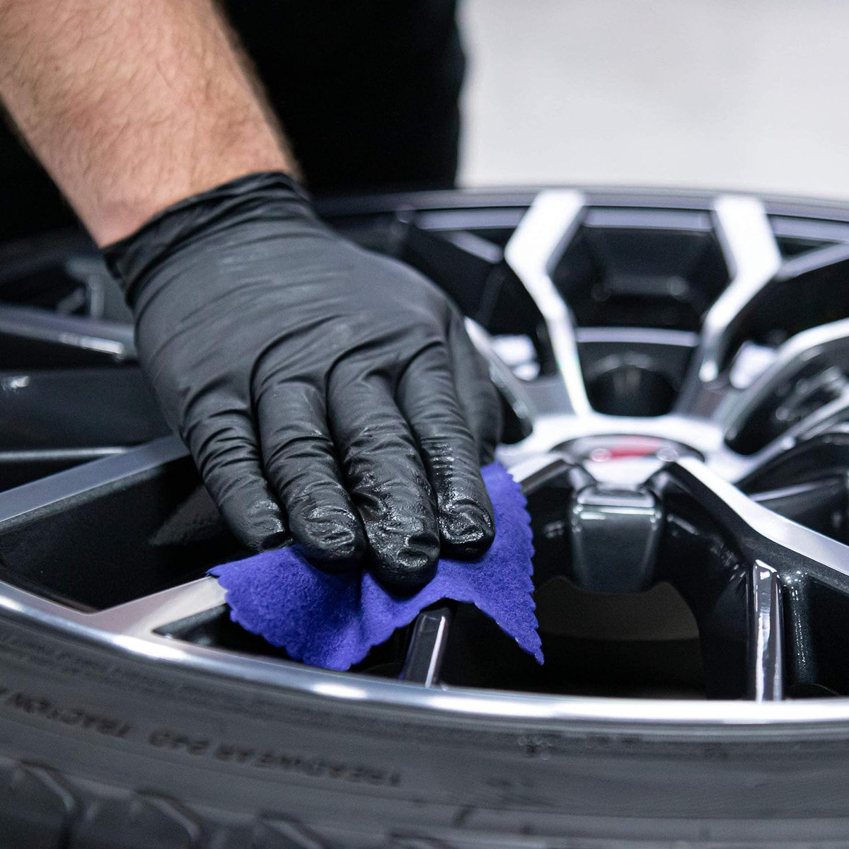 GYEON Q2 Rim EVO - 30 mL | Rim Protectant