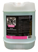 QUICKSHOWROOM DETAILER 5 GAL (Green Base)