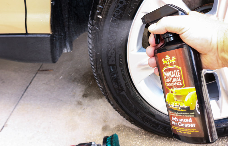 Pinnacle Advanced Tire Cleaner Action 1