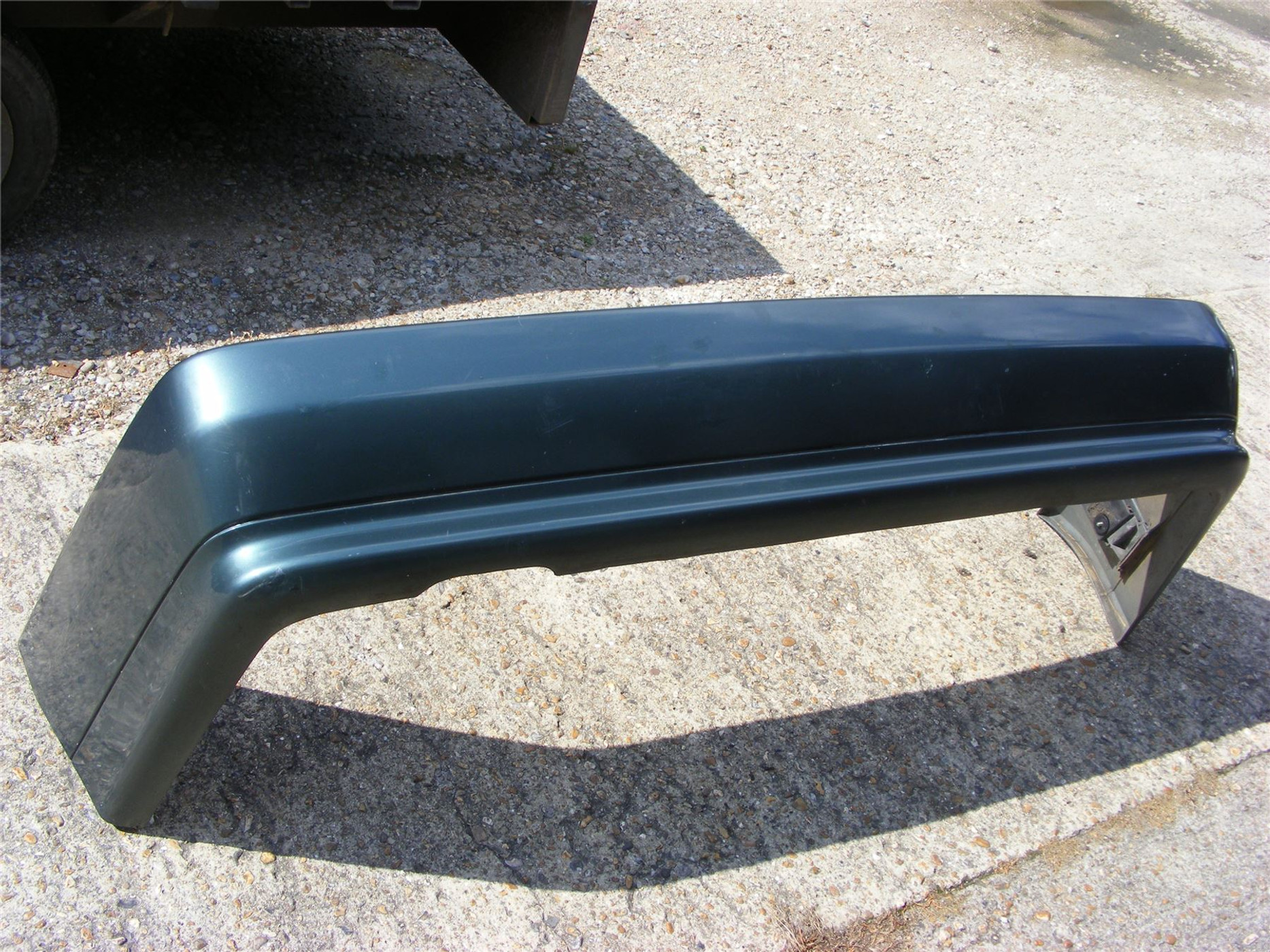 Mercedes Bumper Complete (33) | R129 SL Pre Facelift - Rear - Green