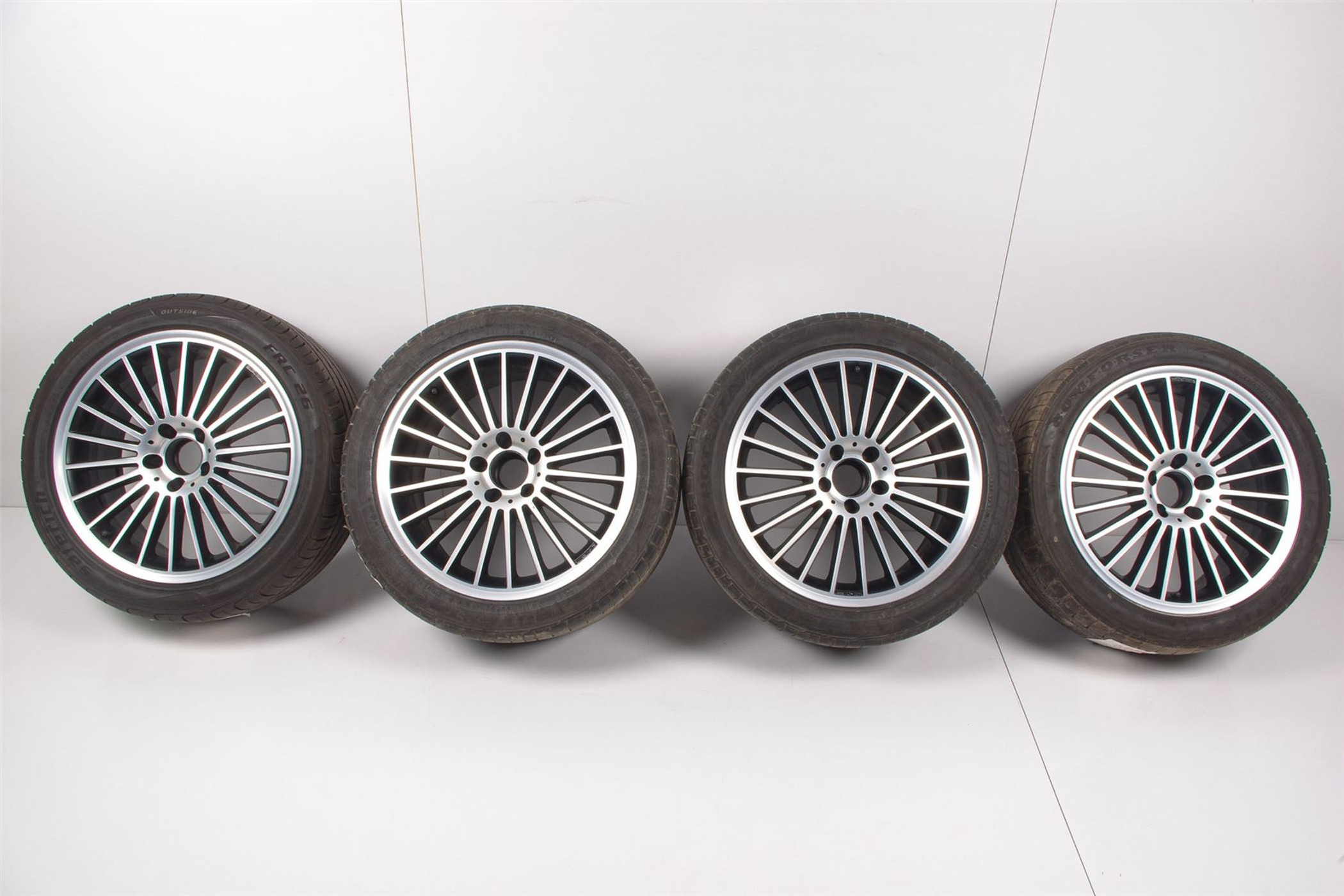 Mercedes 2304011502 Alloy Wheels AMG 18 Inch Set x4 (Refurbished) | R230 SL