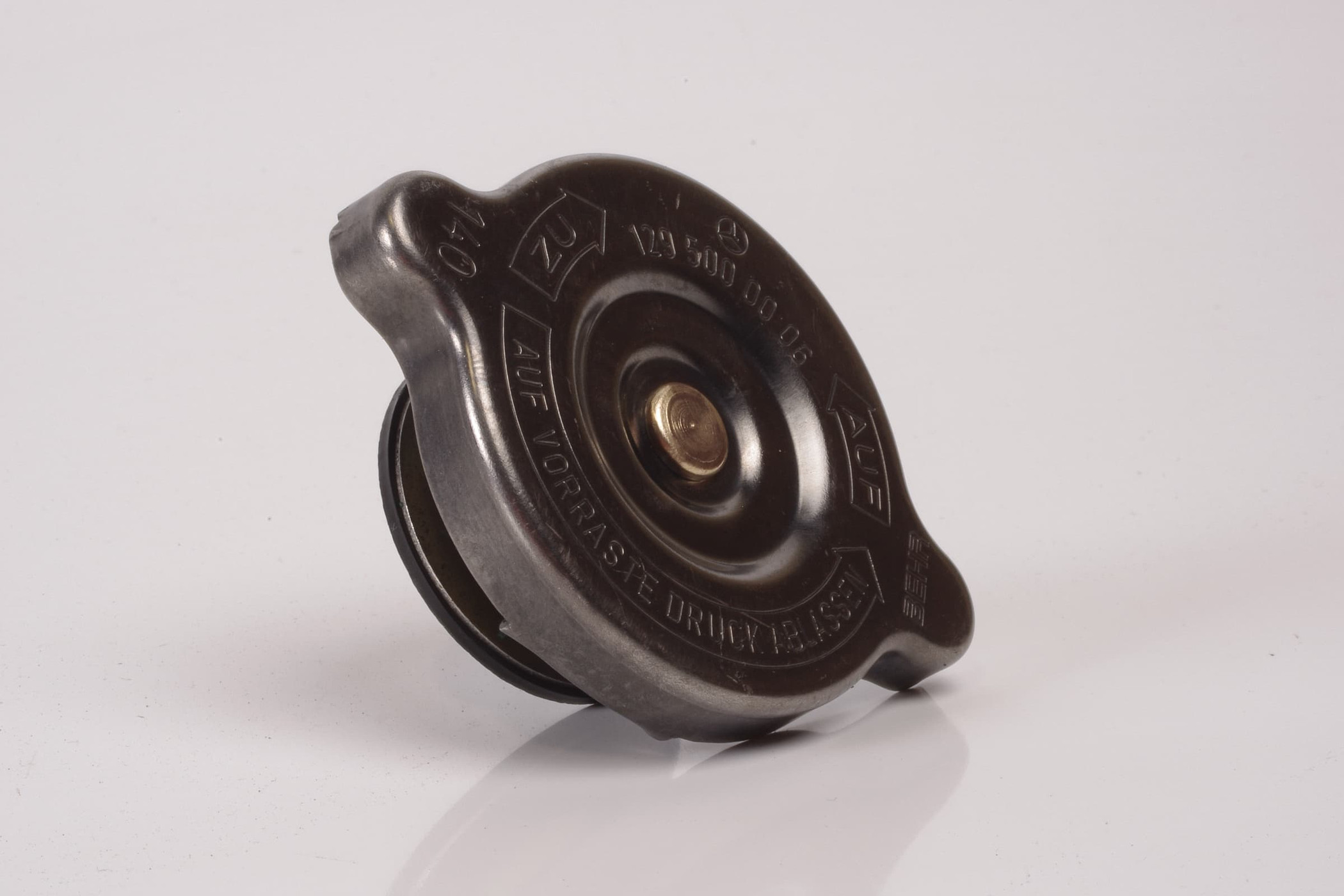 Mercedes 1295000006 Expansion Tank Cap - Black | R129 SL W140 V140 C140 S