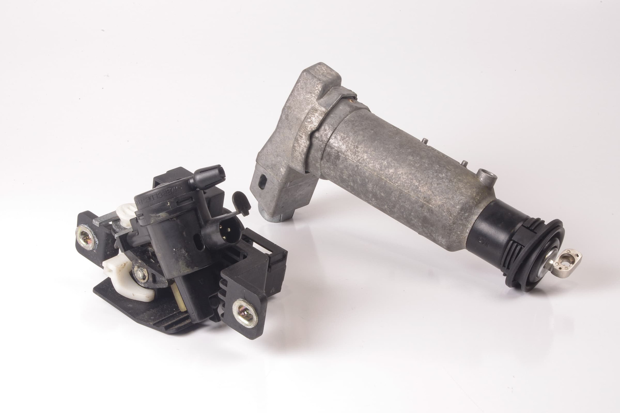 Mercedes 1294600104 Lock Set | R129 SL