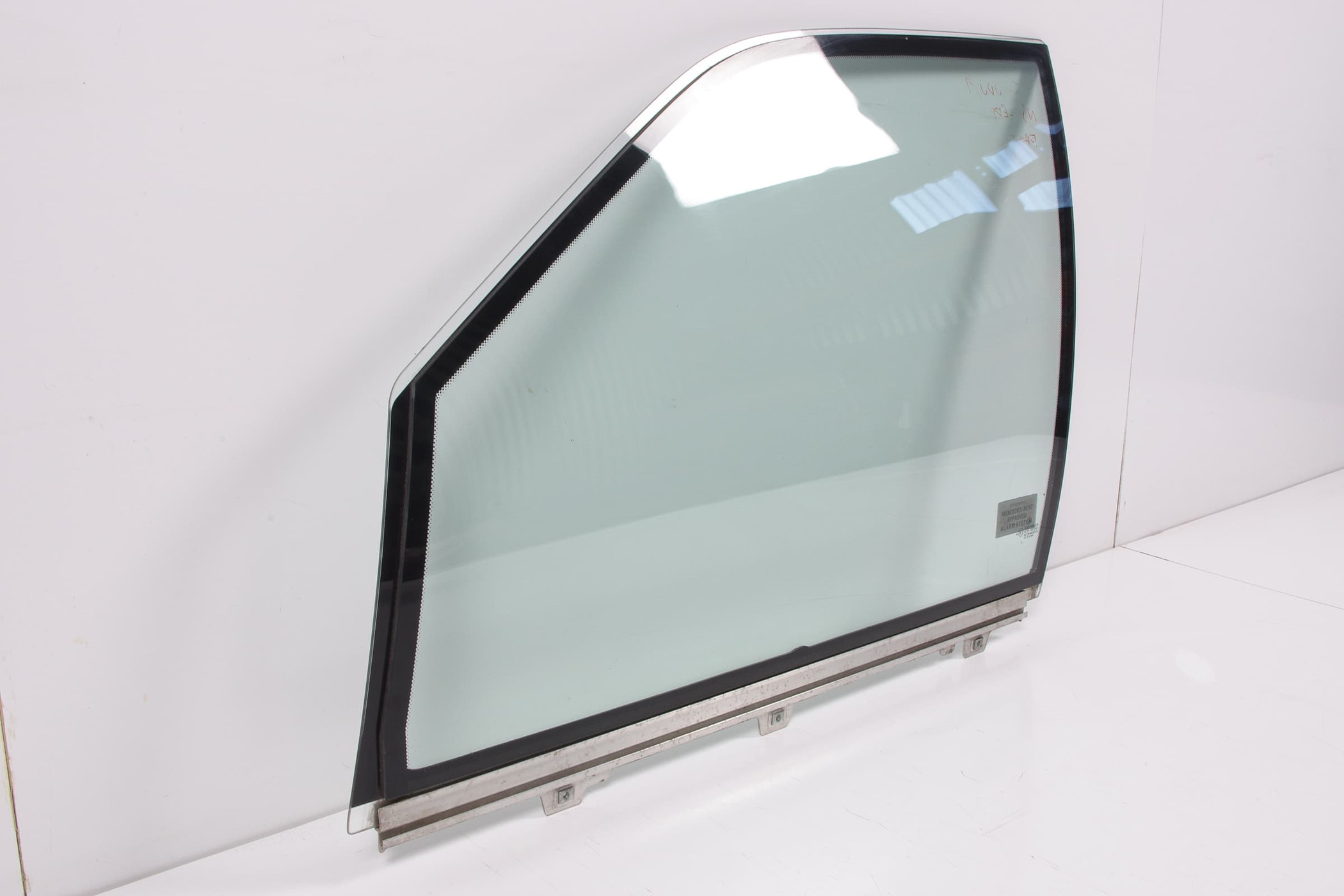 Mercedes 1407200318 Window Glass - Front Left | W140 V140 S