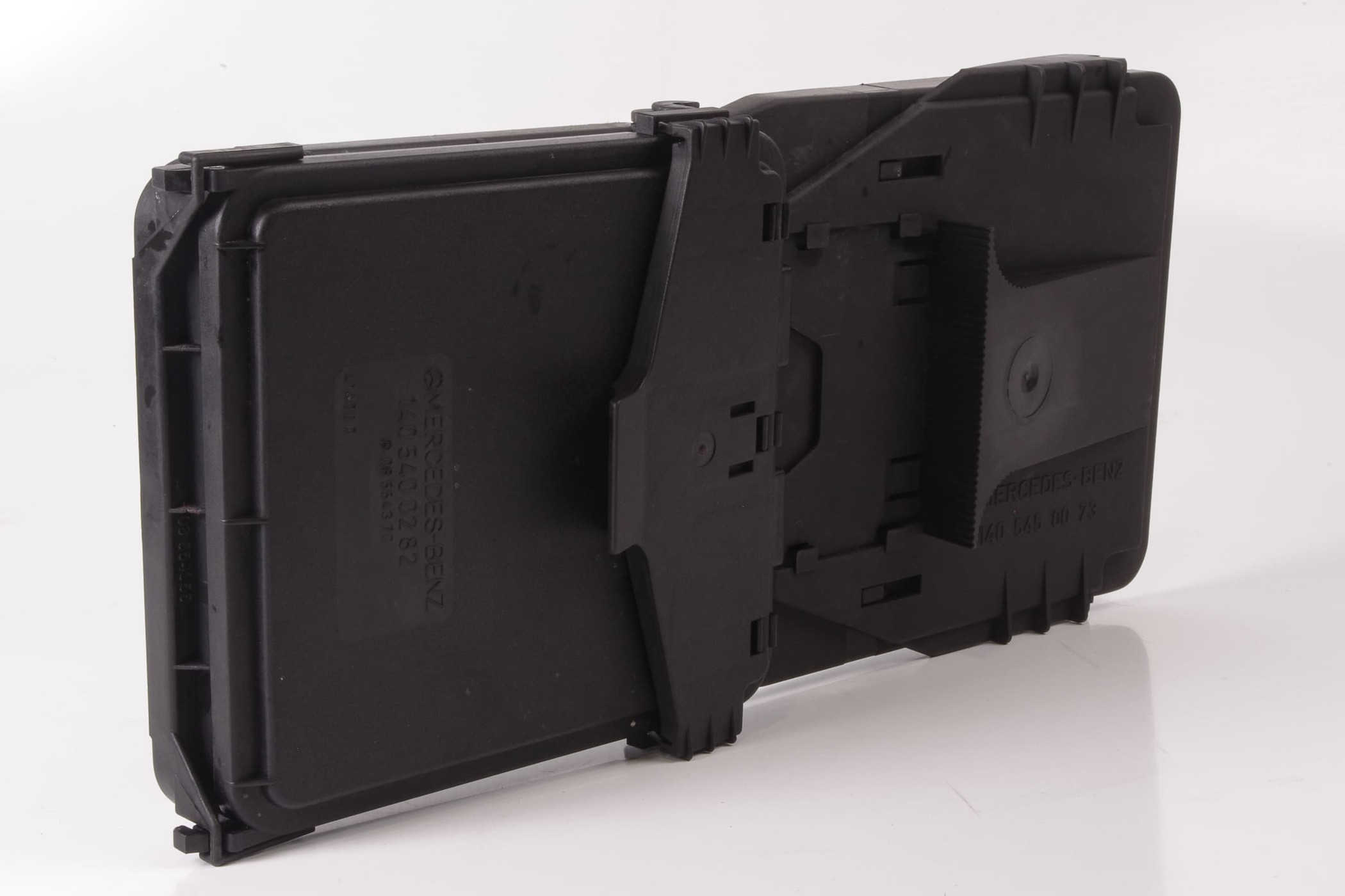 Mercedes 1405400582 Fuse Box Cover (a) | W140 V140 C140 S
