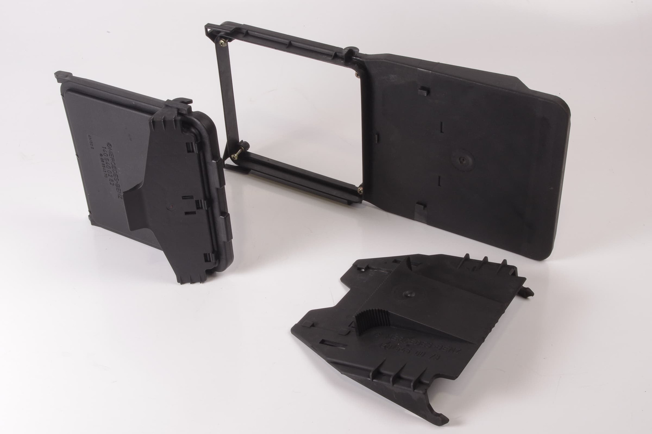 Mercedes 1405400582 Fuse Box Cover (a) | W140 V140 C140 S