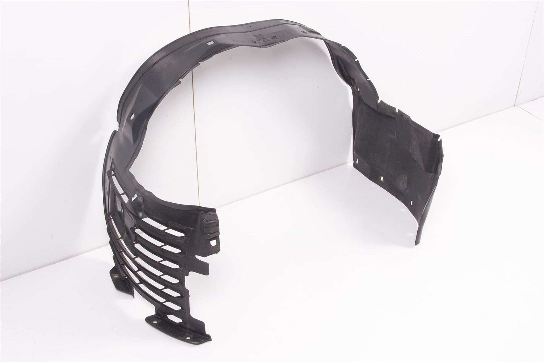 Mercedes 1406983630 Wheel Arch Liner - Front Right | V140 C140 S