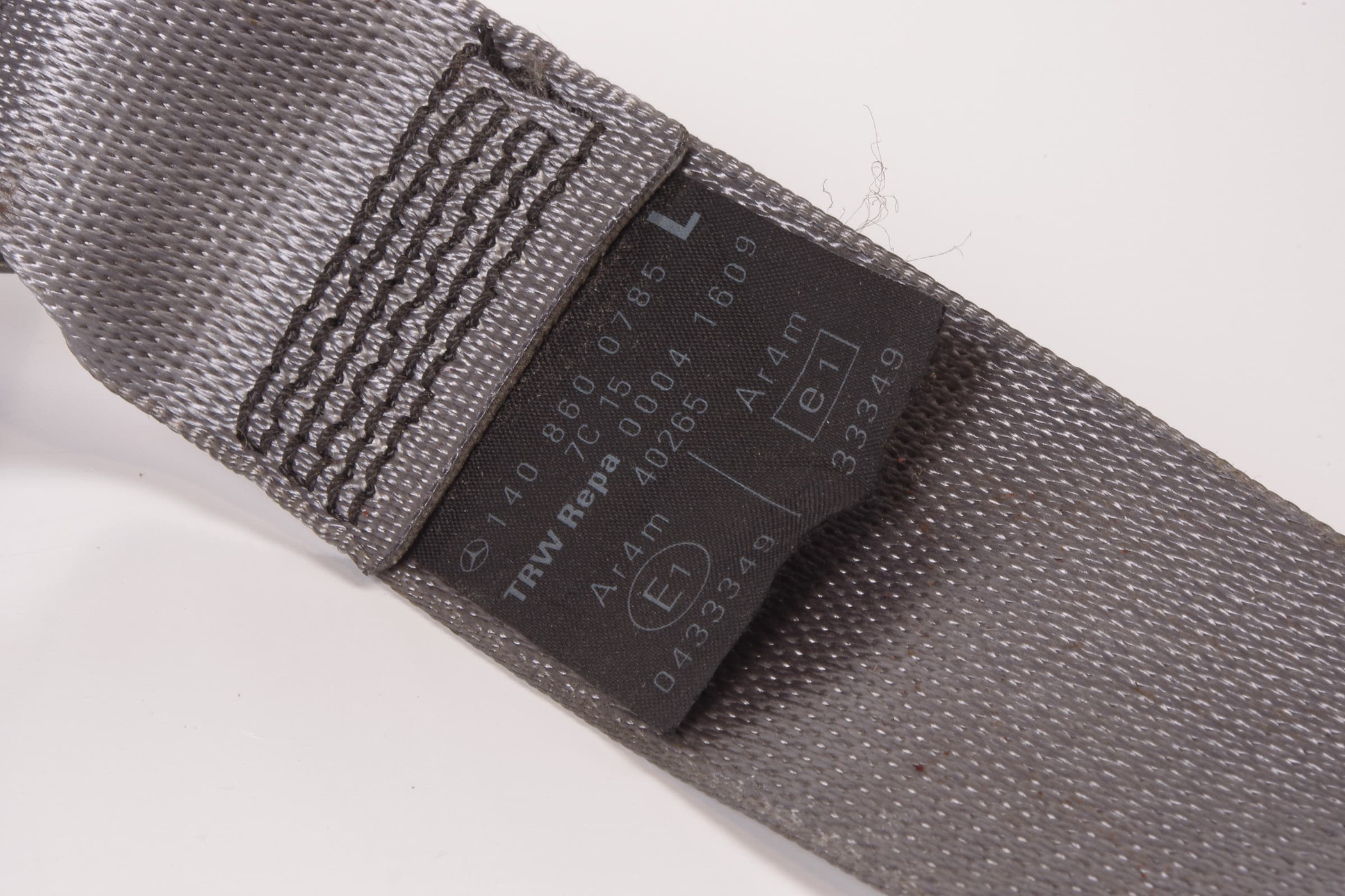 Mercedes 1408600785 Seat Belt - Rear Left Grey | W140 V140 S