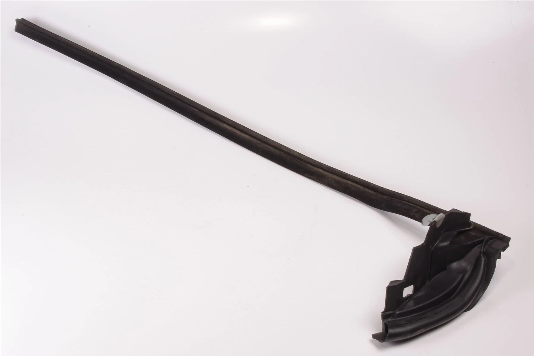 Mercedes 2307200224 Window Seal - Right | R230 SL