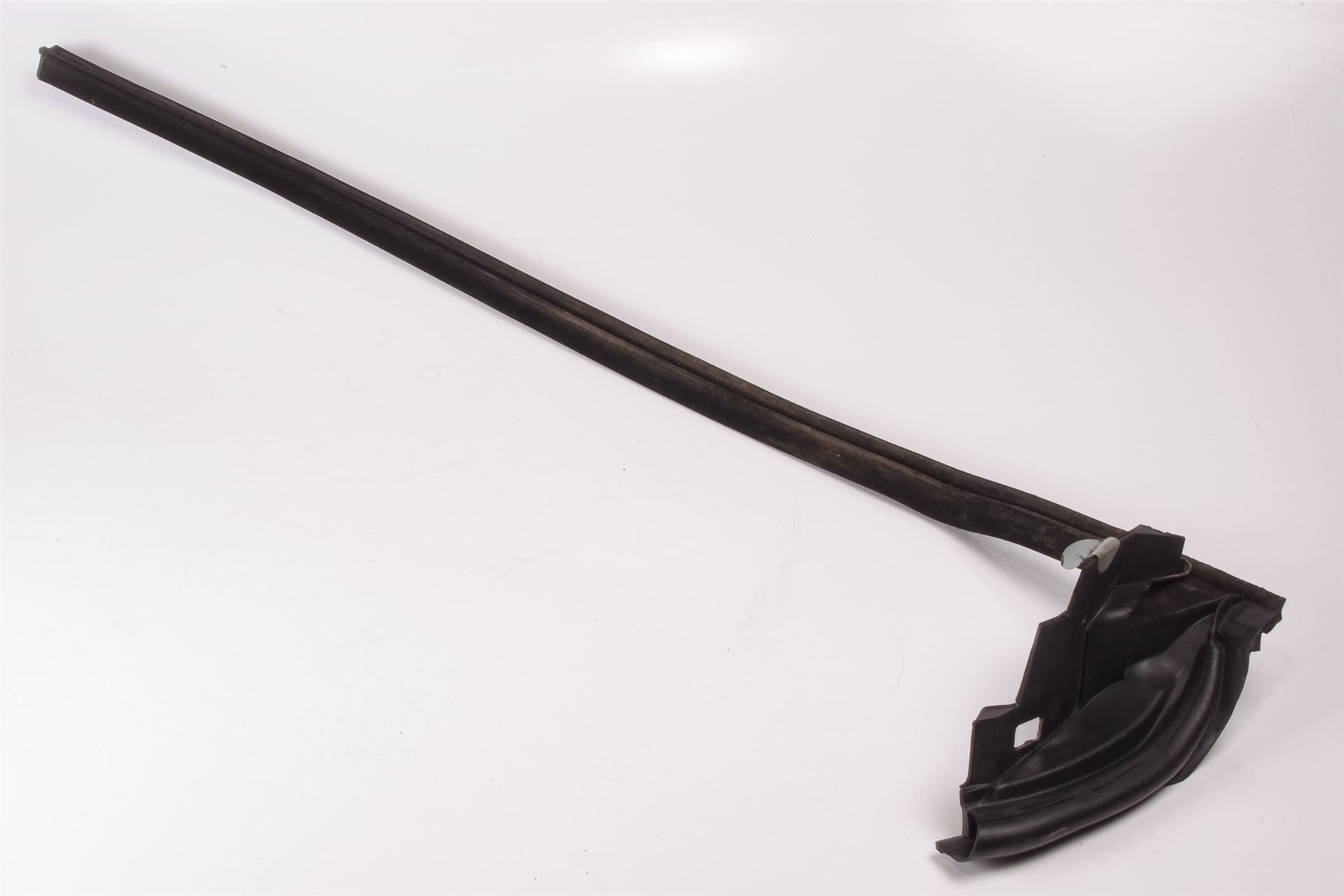 Mercedes 2307200224 Window Seal - Right | R230 SL