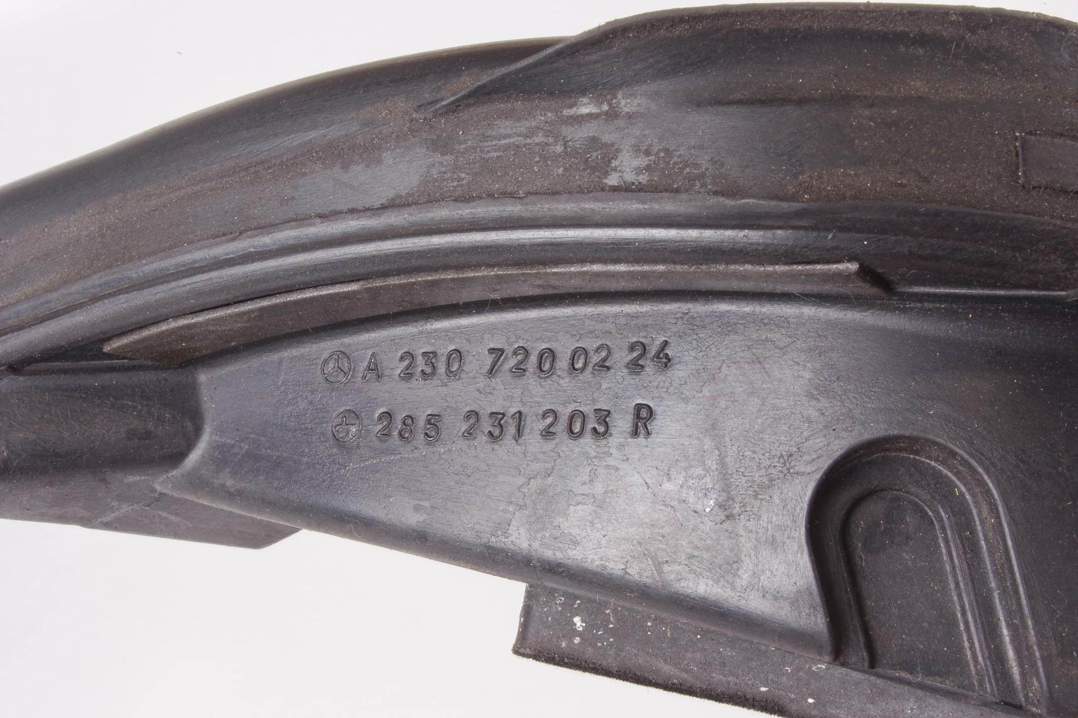 Mercedes 2307200224 Window Seal - Right | R230 SL