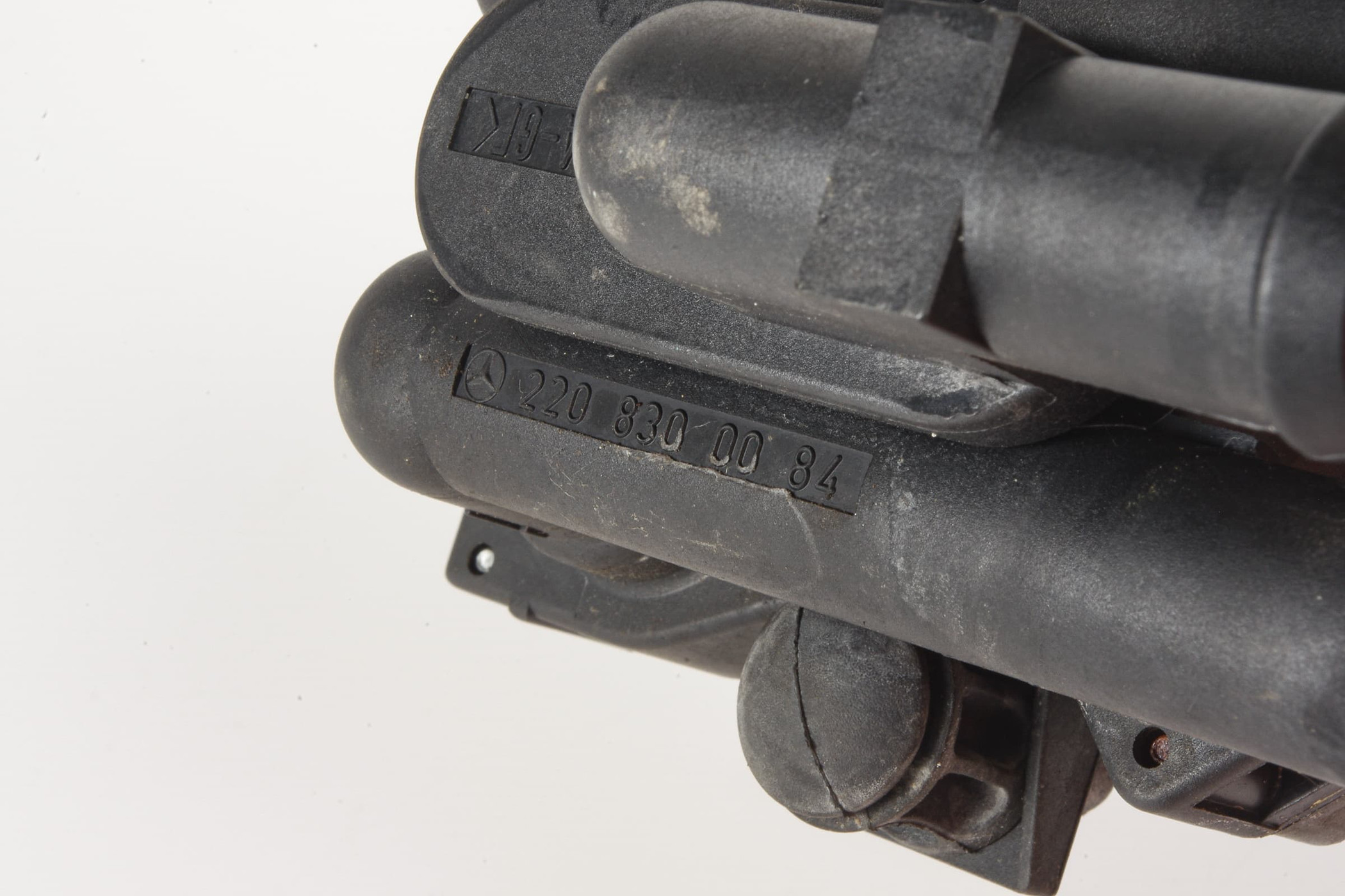 Mercedes 2208300084 Heater Control Valve | C215 CL W220 S