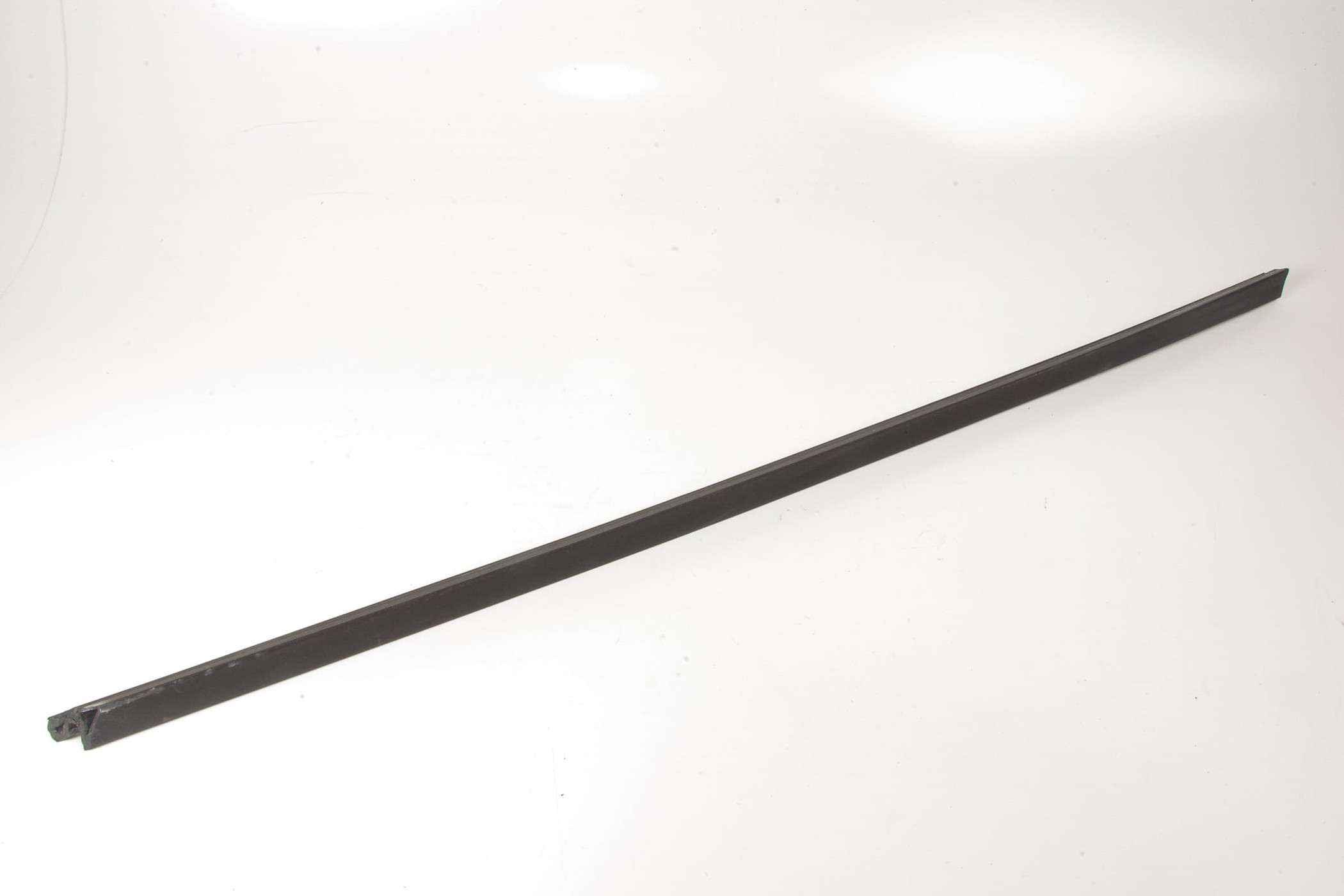 Mercedes 2157250165 Window Seal Rail - Right | C215 CL