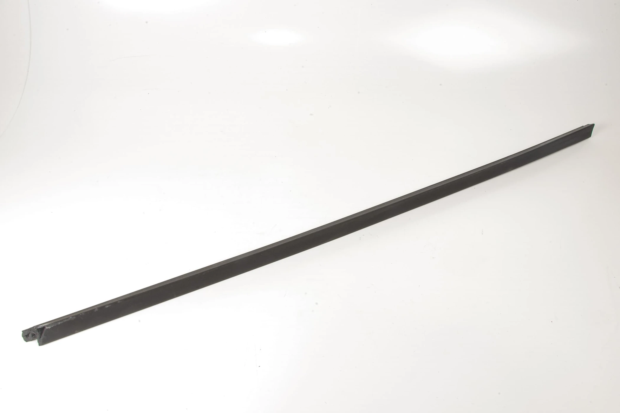 Mercedes 2157250165 Window Seal Rail - Right | C215 CL