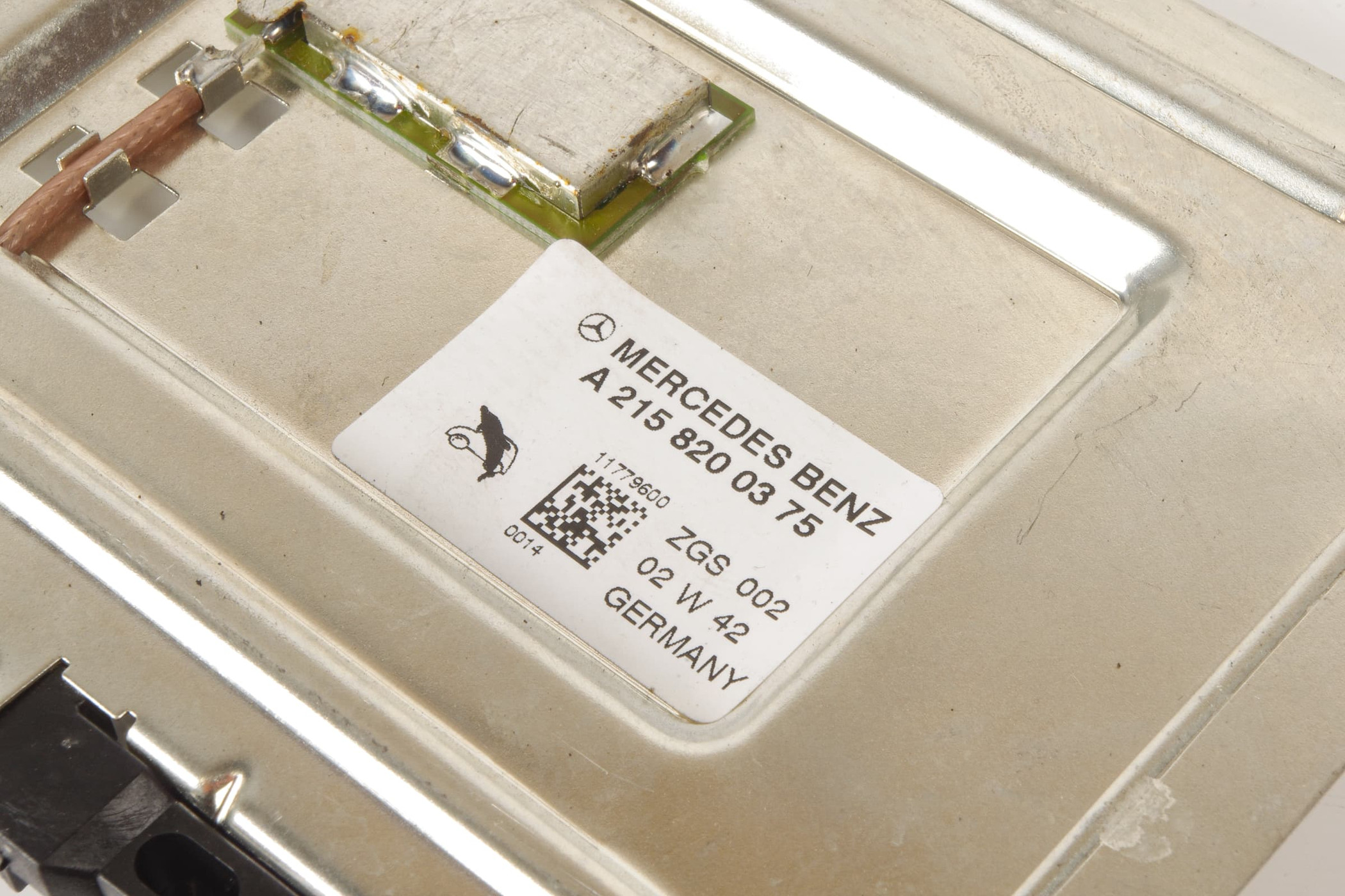 Mercedes 2158200375 Antenna Receiver | C199 R199 SLR A209 CLK C215 CL