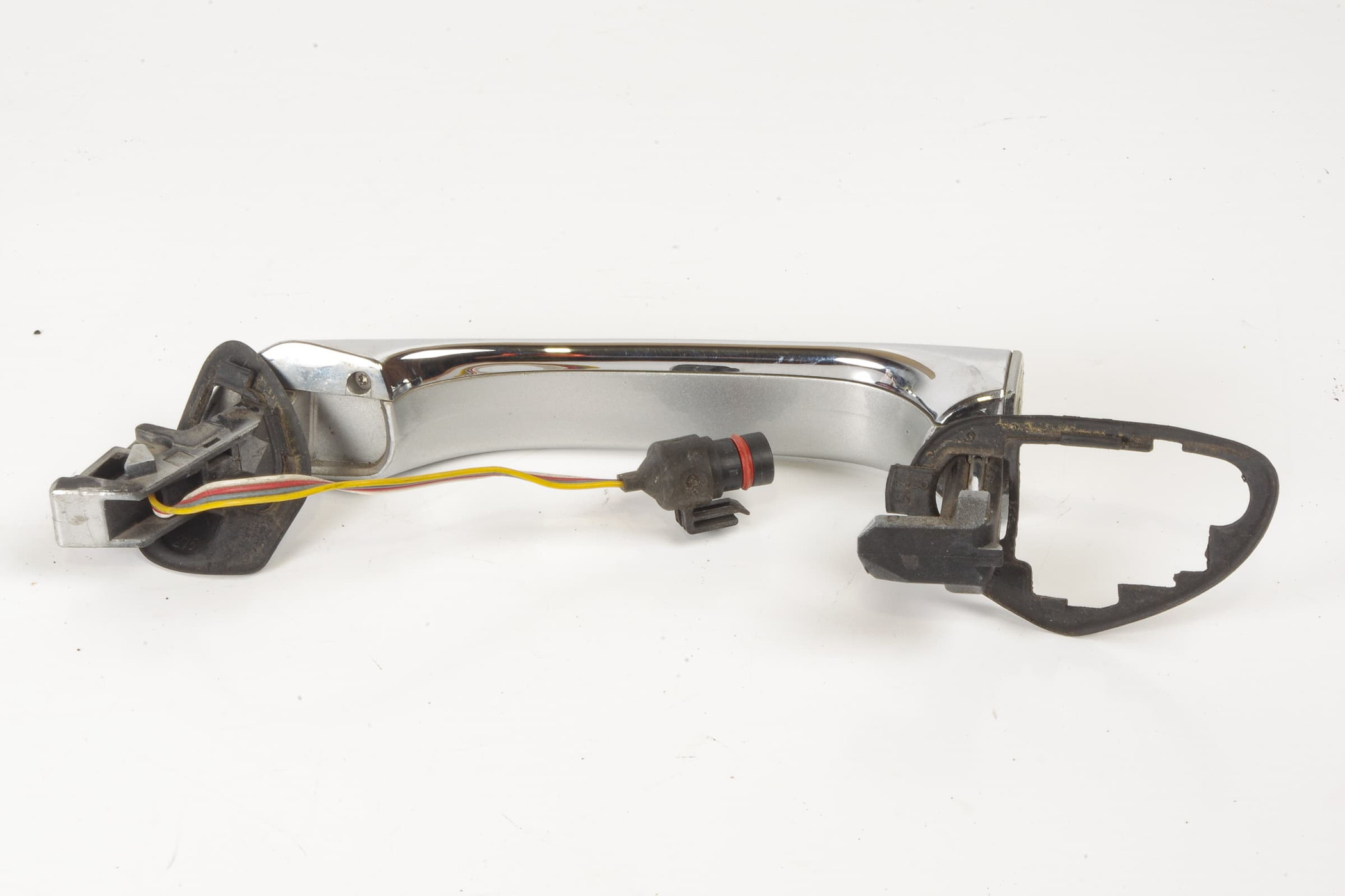 Mercedes 2157600670 Exterior Door Handle - Right Silver | C215 CL