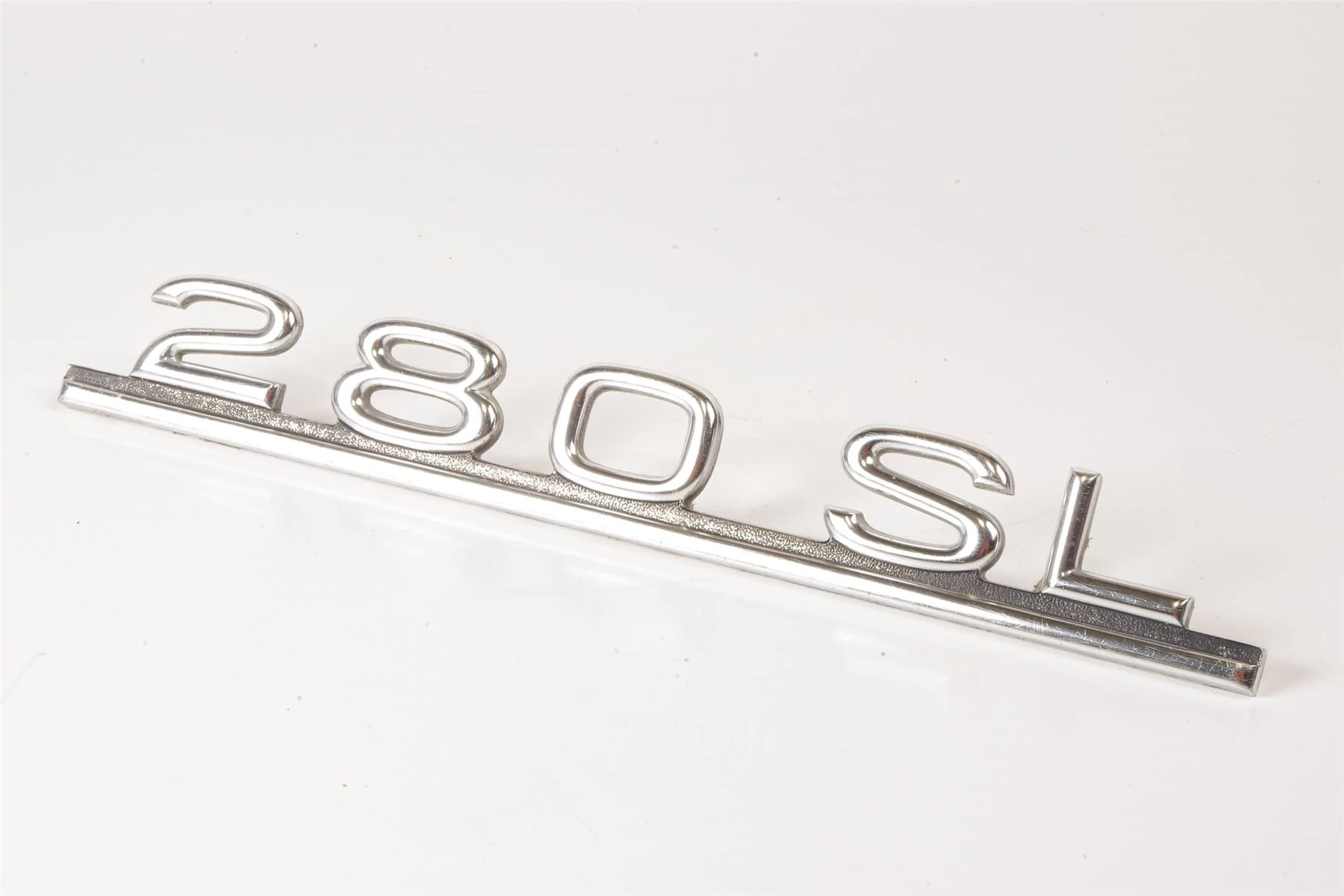 Mercedes 1078170015 Boot Badge | R107 SL