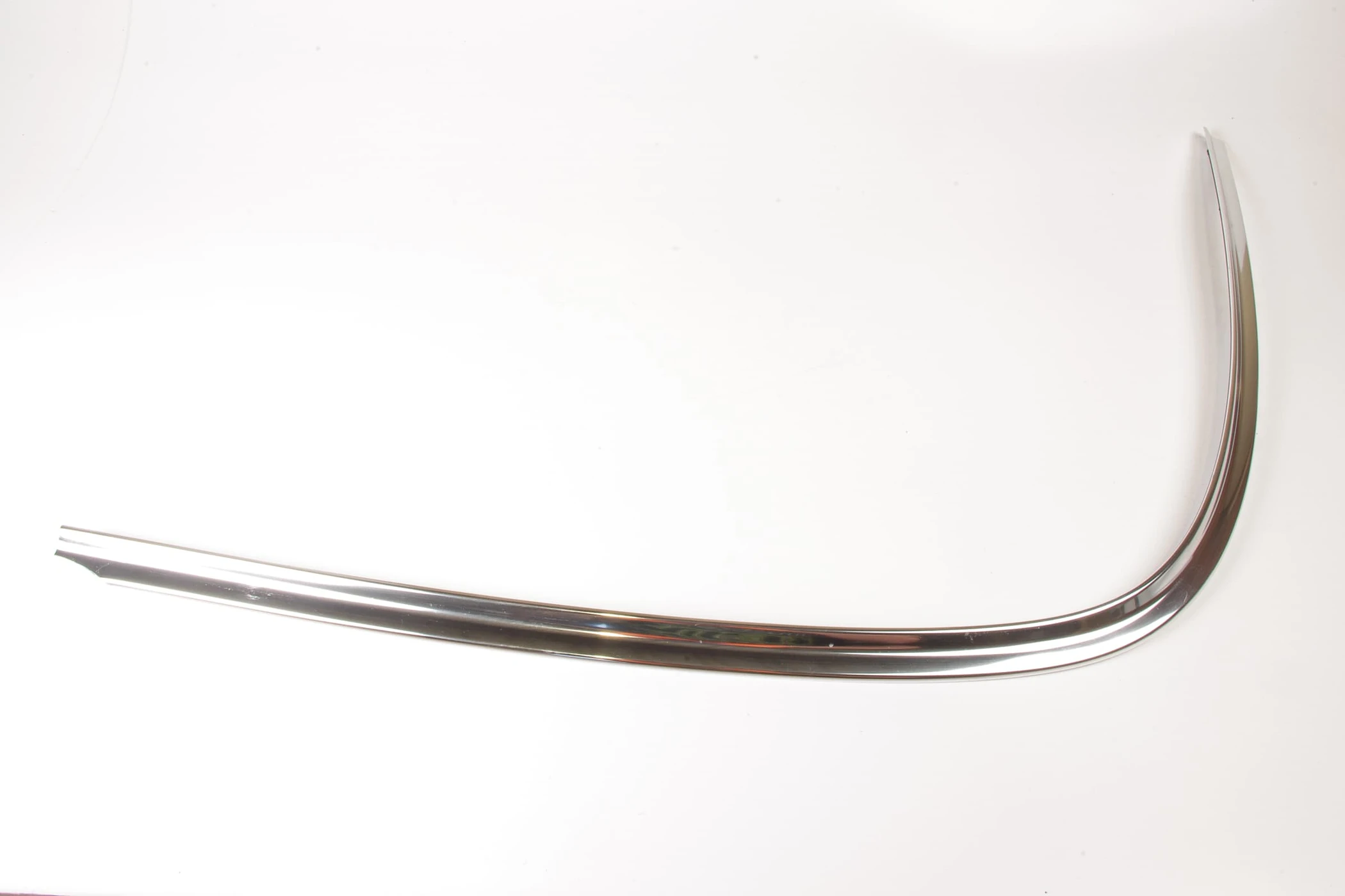 Mercedes 1077580481 Deck Lid Chrome Trim - Right | R107 SL