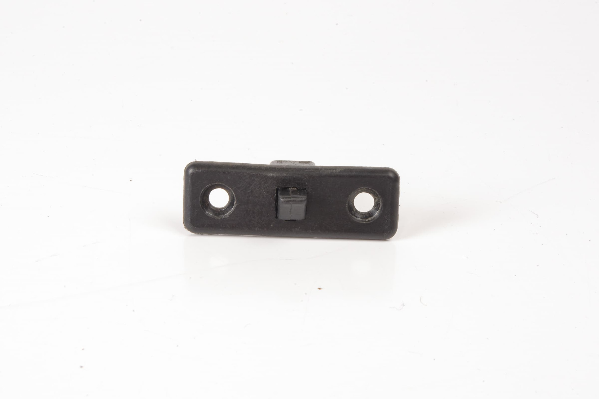Mercedes 1076890025 Glovebox Latch | C107 R107 SL W116 S