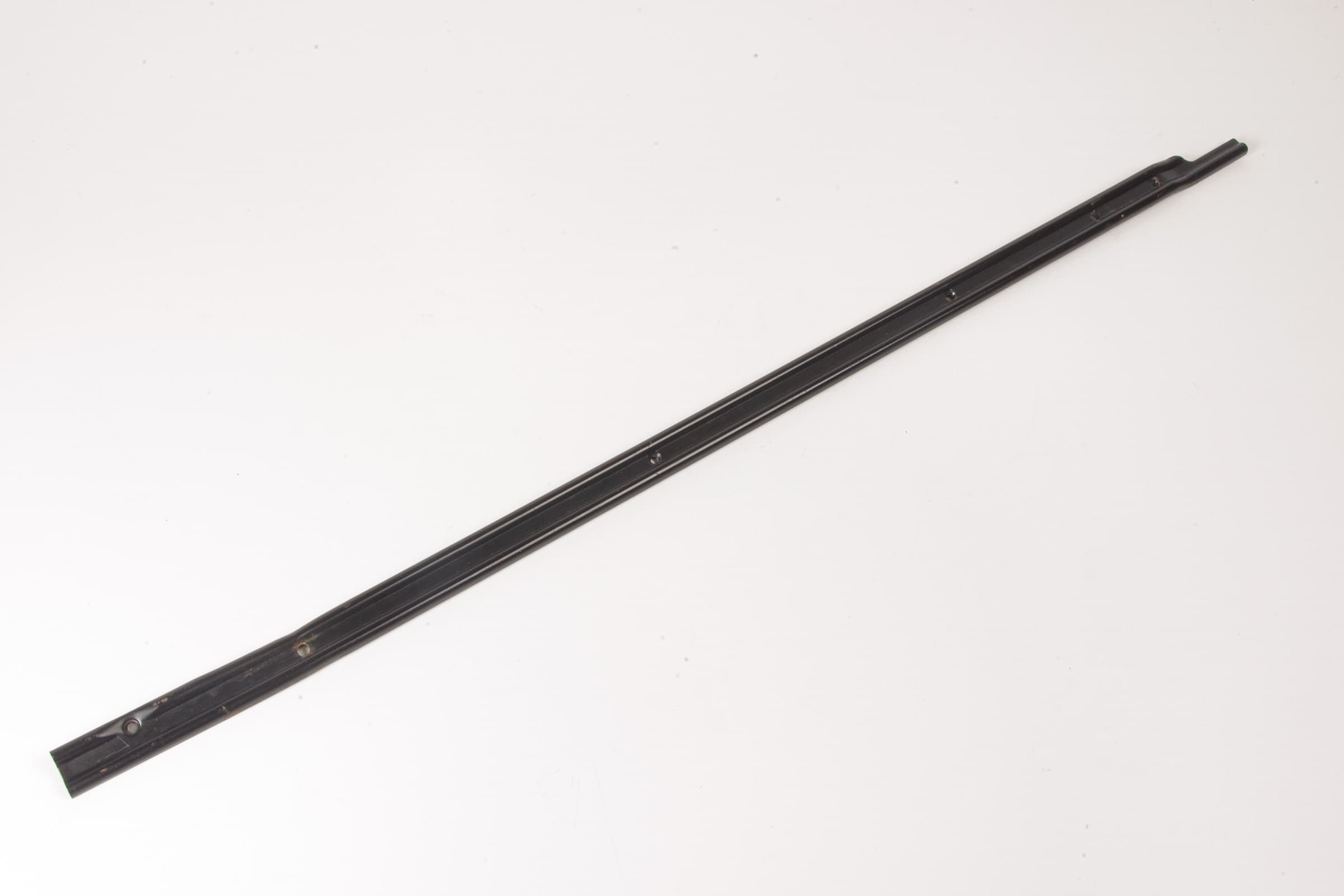 Mercedes 1076940420 Boot Trim Rail - Rear Right | C107 R107 SL