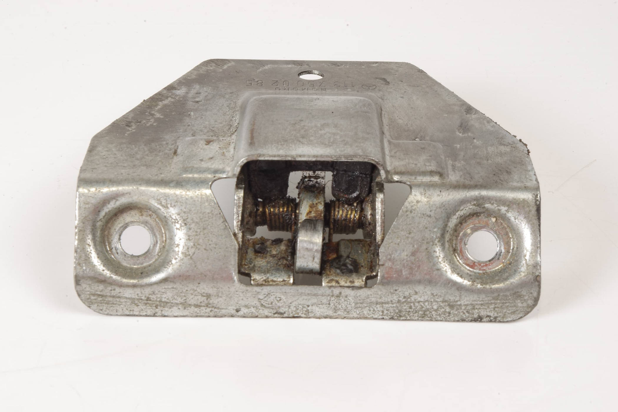 Mercedes 1137500285 Boot Latch | C107 R107 W113 SL W114 W115 E W116 S