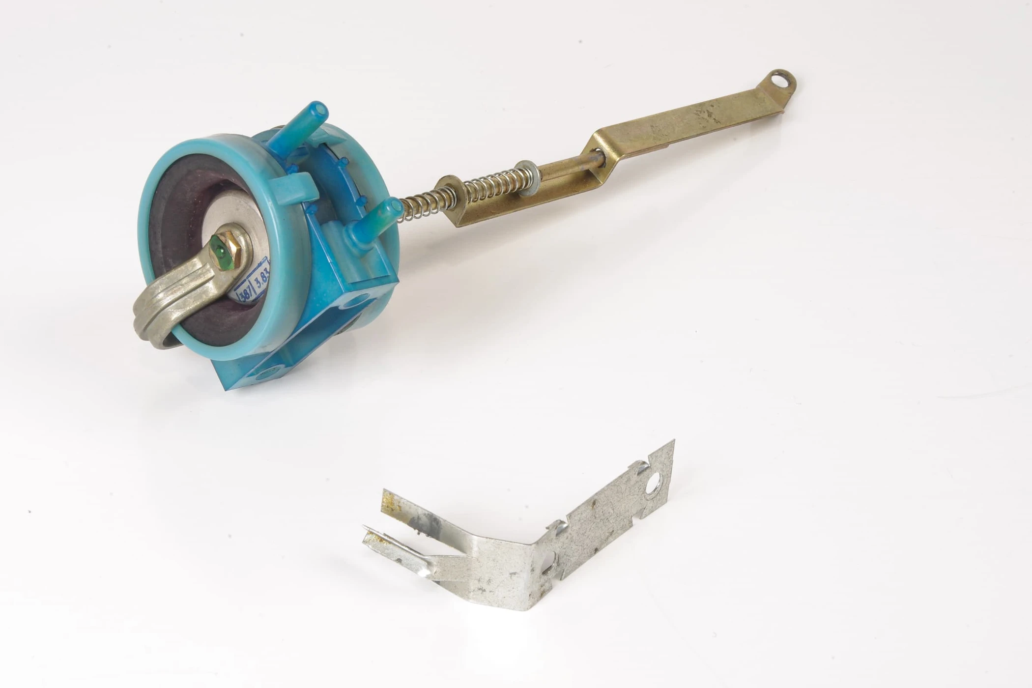 Mercedes 1078000775 Boot Lock Vacuum Actuator | C107 R107 SL W114 W115 E