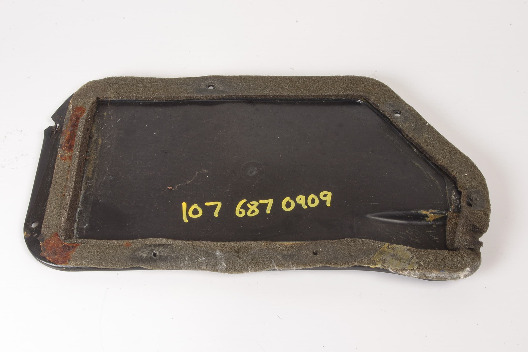 Mercedes 1076870909 Dashboard Lower Cover - Left | C107 R107 SL