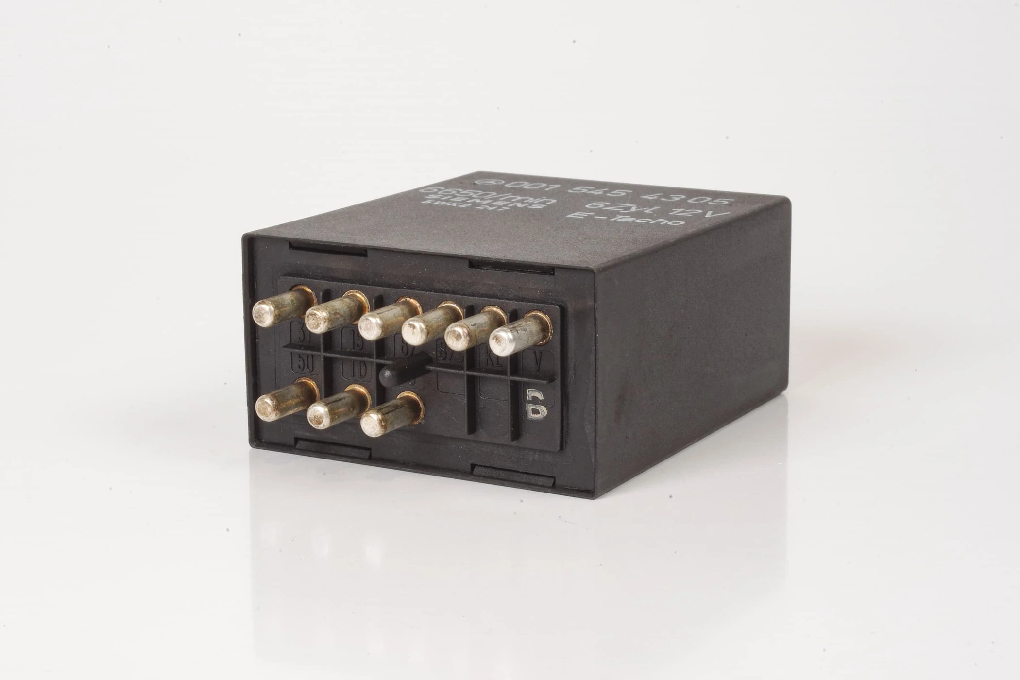 Mercedes 0015454305 Fuel Pump Relay | C107 R107 SL W123 E W126 S