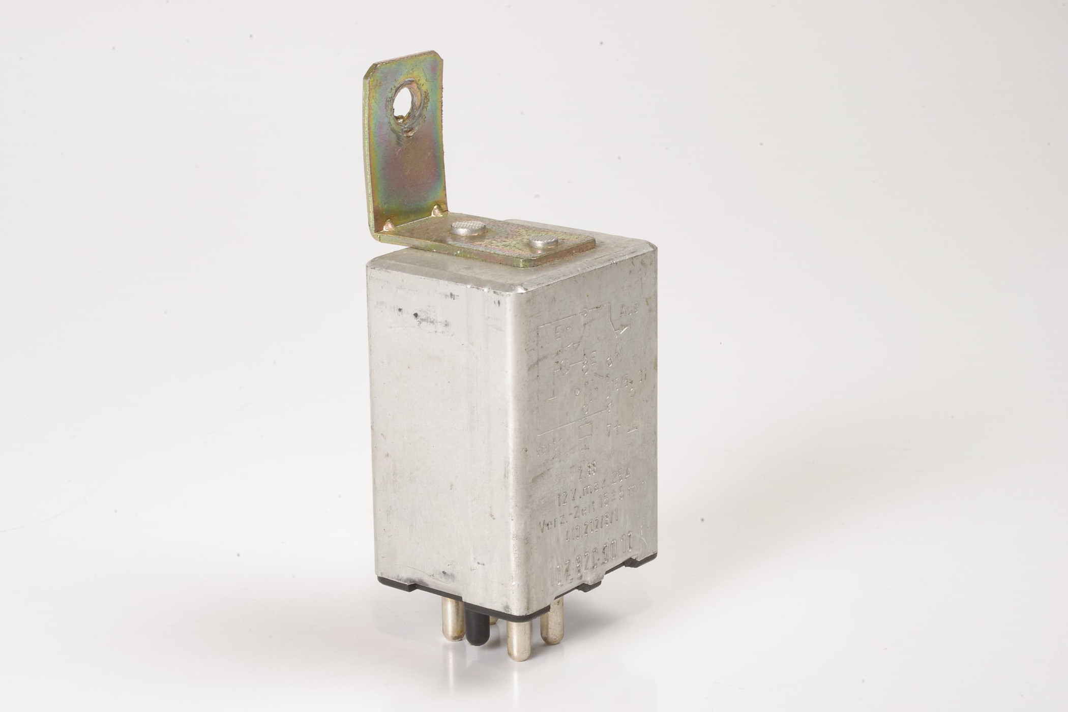 Mercedes 1078200010 Window Demist Relay - Rear | W100 W108 W109 W111 W116...