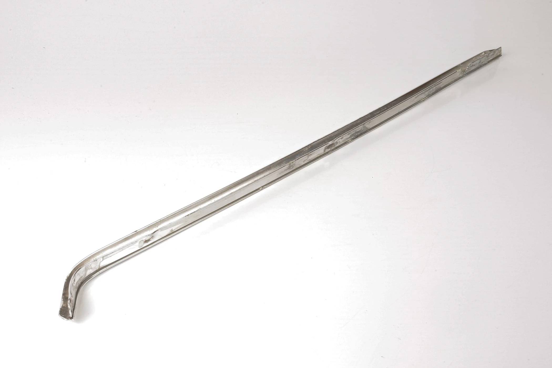 Mercedes 1076980901 Windscreen Trim - Left | R107 SL