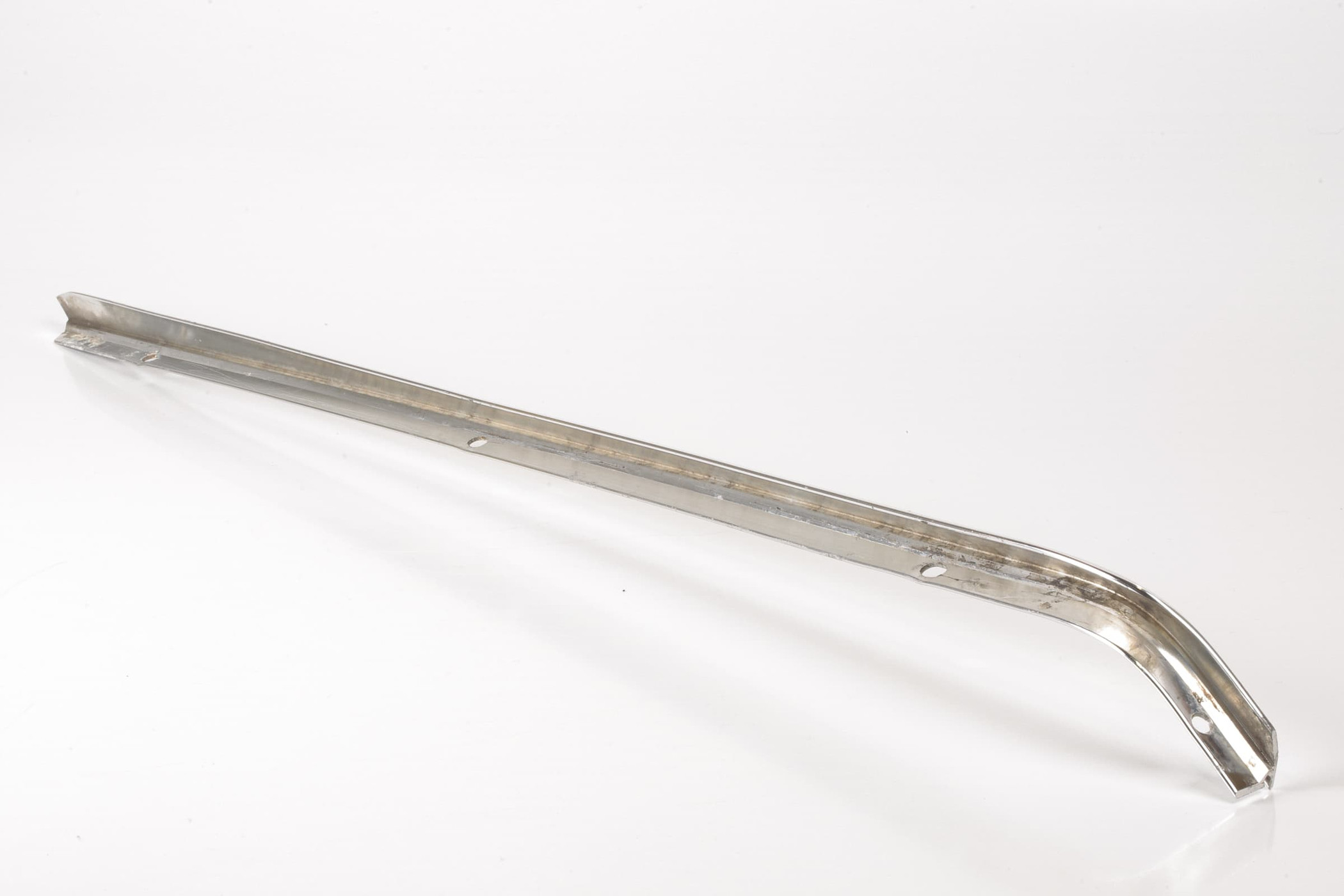 Mercedes 1076981001 Windscreen Trim - Right | R107 SL