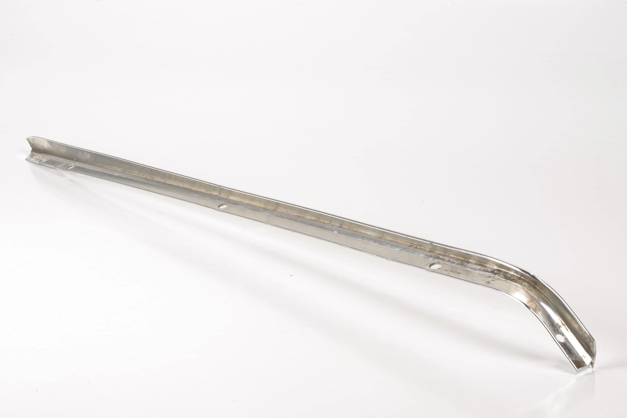 Mercedes 1076981001 Windscreen Trim - Right | R107 SL