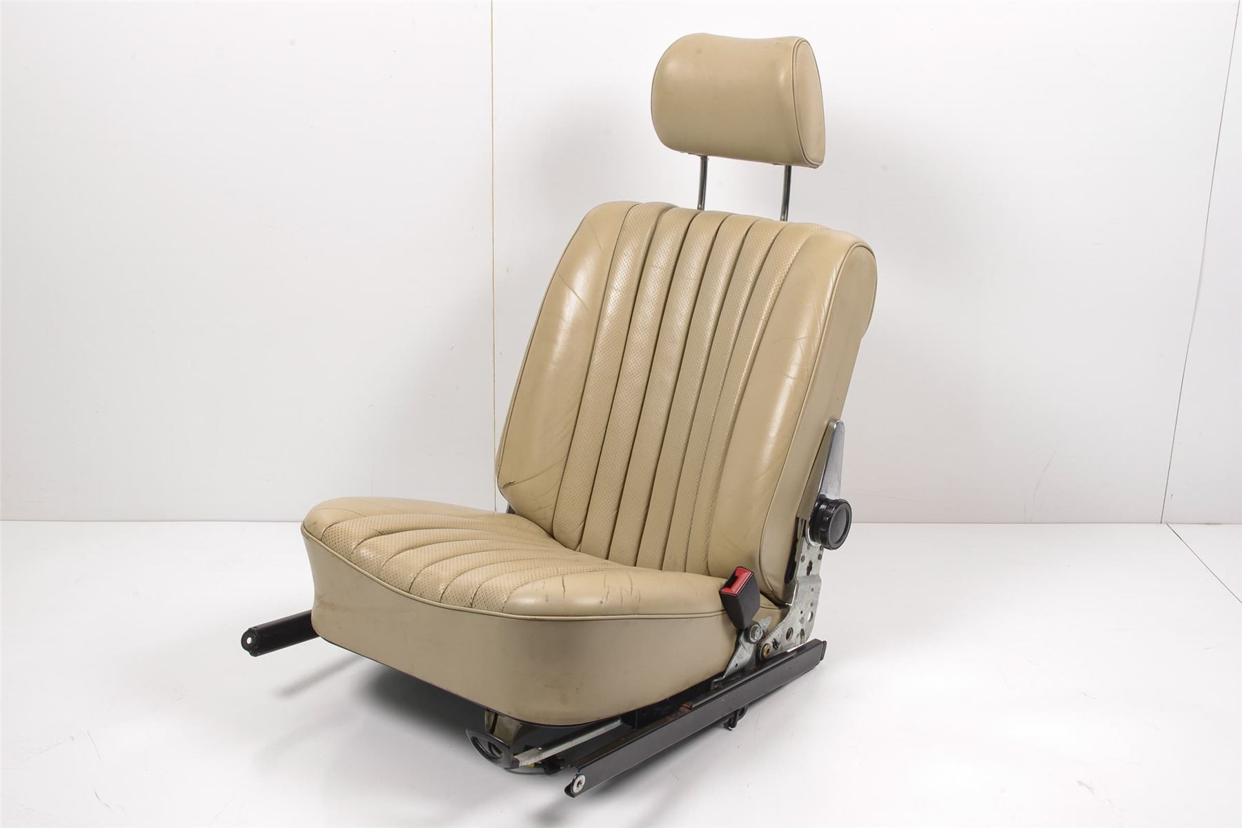 Mercedes 1079104147 Seat - Front Right Cream | R107 SL