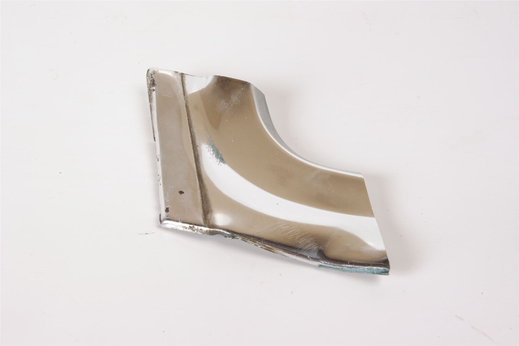 Mercedes 1076713630 Windscreen Trim - Right | C107 R107 SL