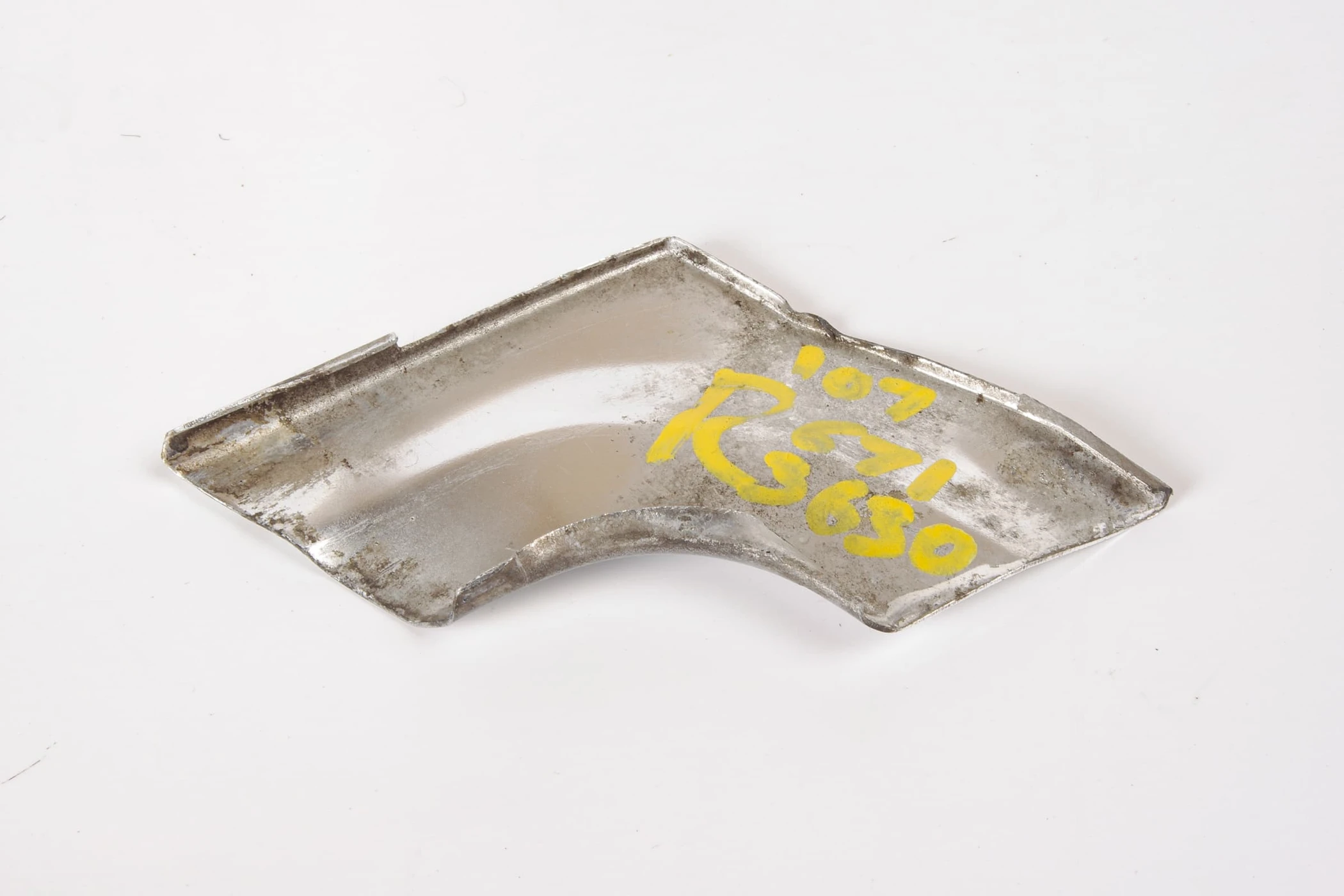 Mercedes 1076713630 Windscreen Trim - Right | C107 R107 SL