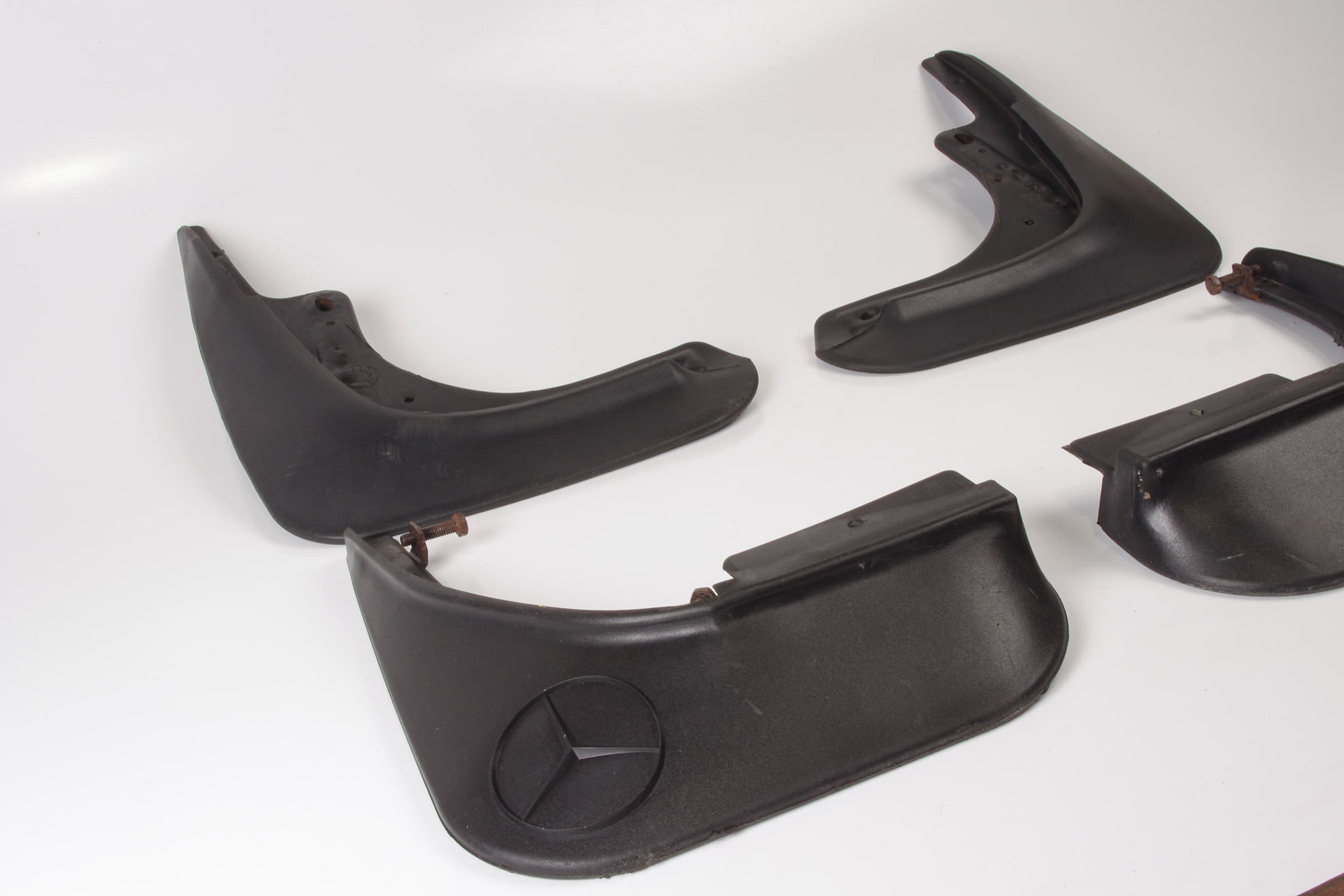 Mercedes 1298840000 Mud Flap Set x4 - Front