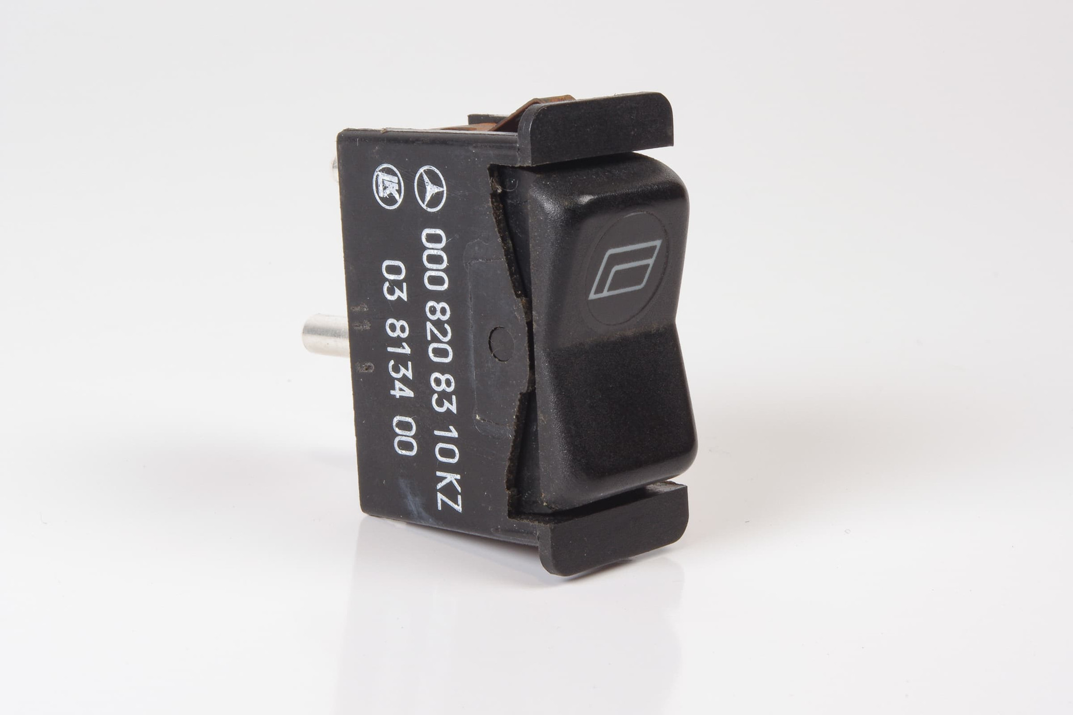 Mercedes 0008208310 Window Switch - Right | C107 R107 SL W123 E W126 S W201 C