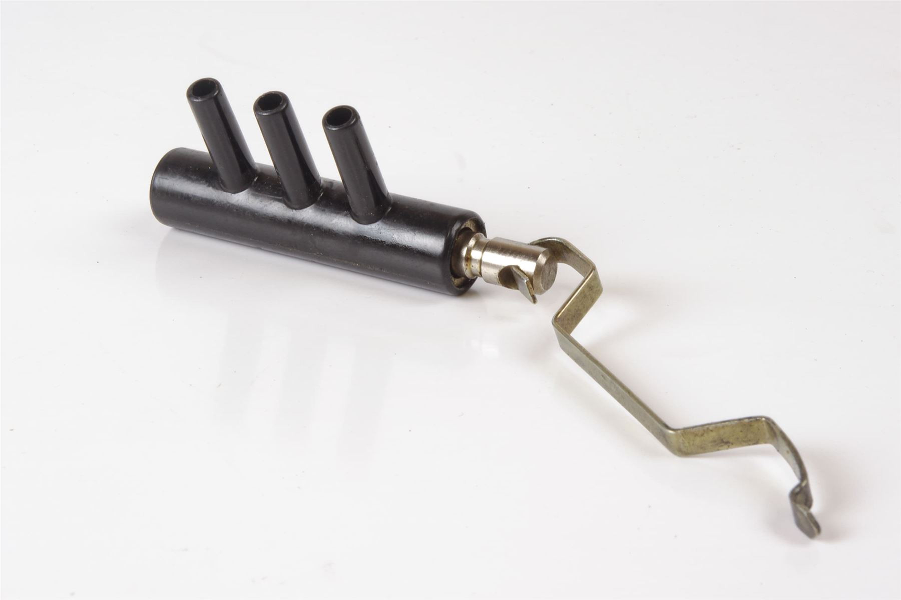 Mercedes 1168000473 Door Lock Vacuum Switch | W100 W108 W109 W111 W116 S C107...