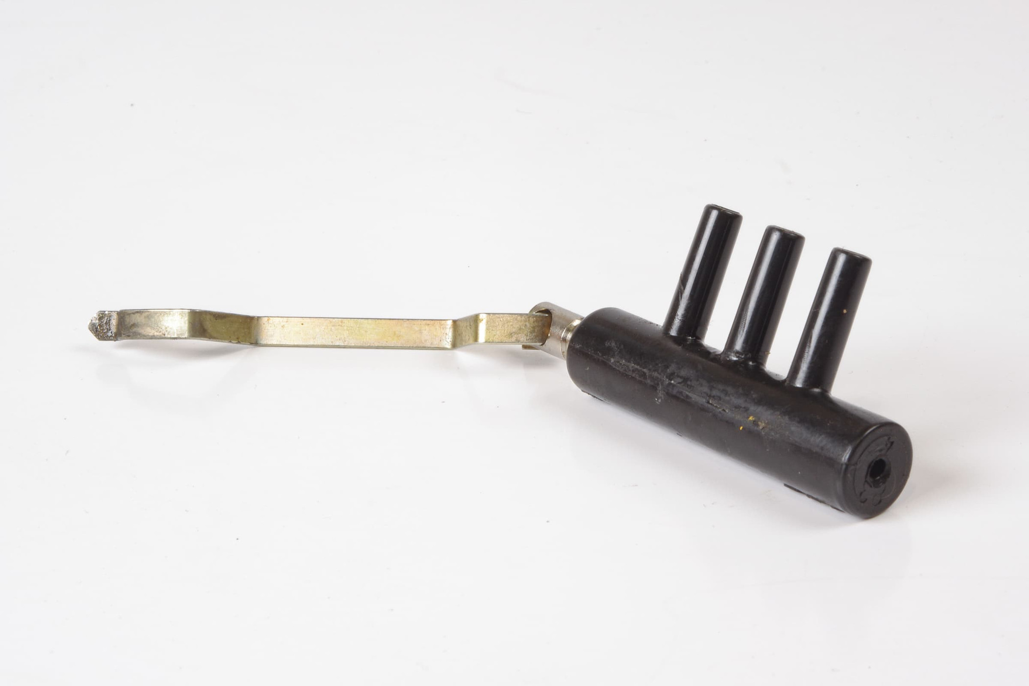 Mercedes 1168000473 Door Lock Vacuum Switch | W100 W108 W109 W111 W116 S C107...