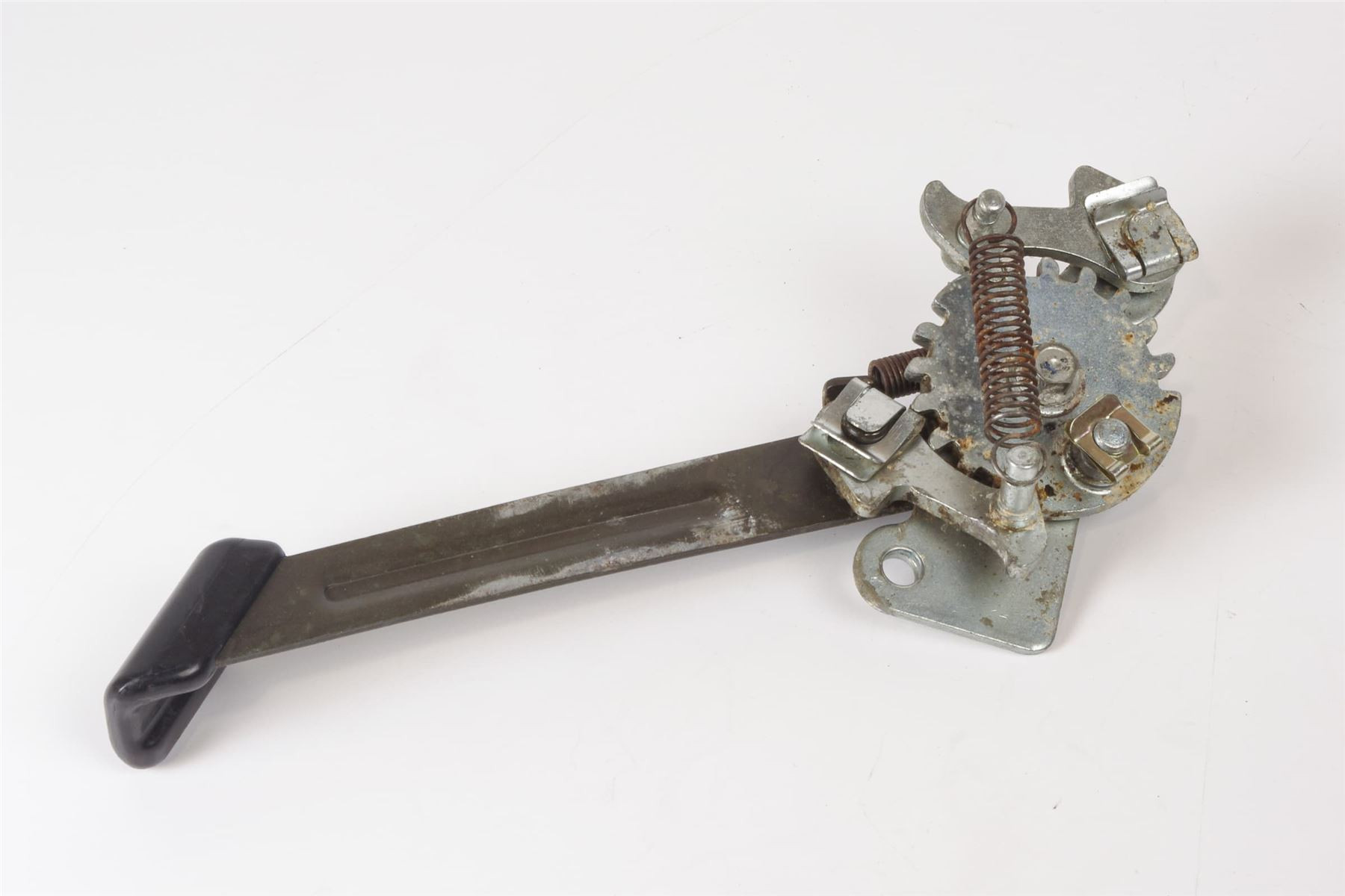 Mercedes 1079100436 Seat Adjust Lever - Right | R107 SL