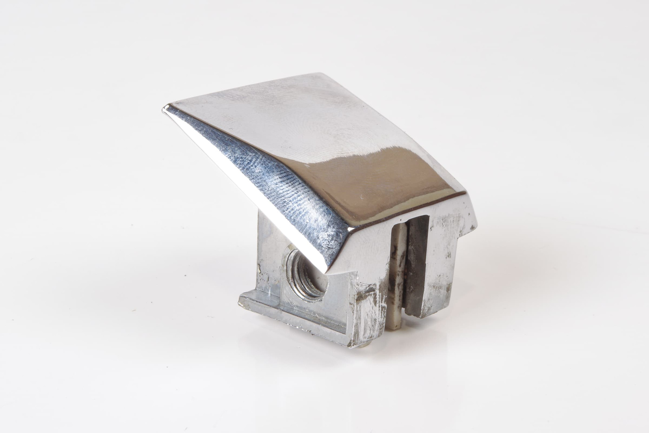 Mercedes 1077250132 Window Rail Chrome - Left | C107 R107 SL