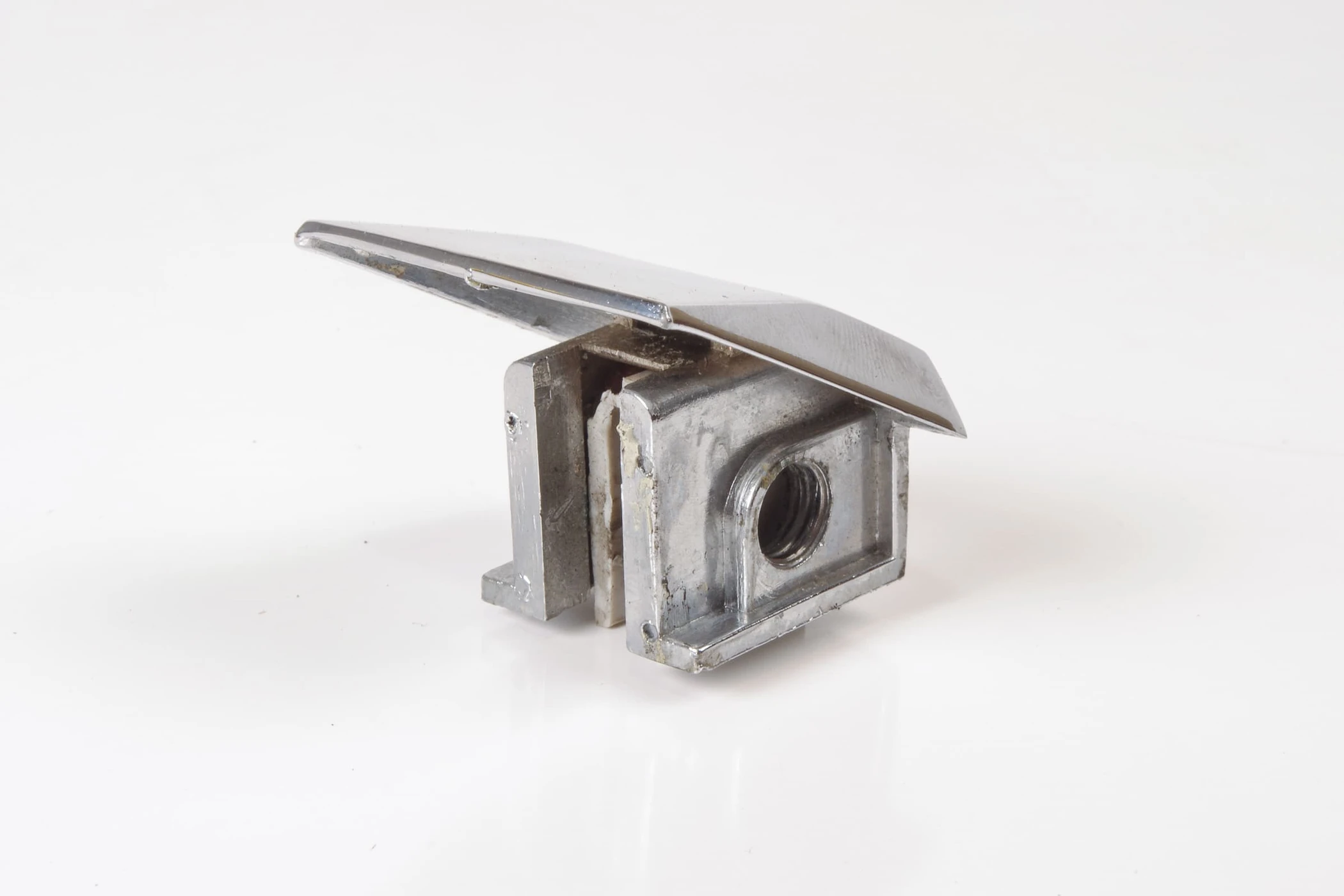 Mercedes 1077250132 Window Rail Chrome - Left | C107 R107 SL