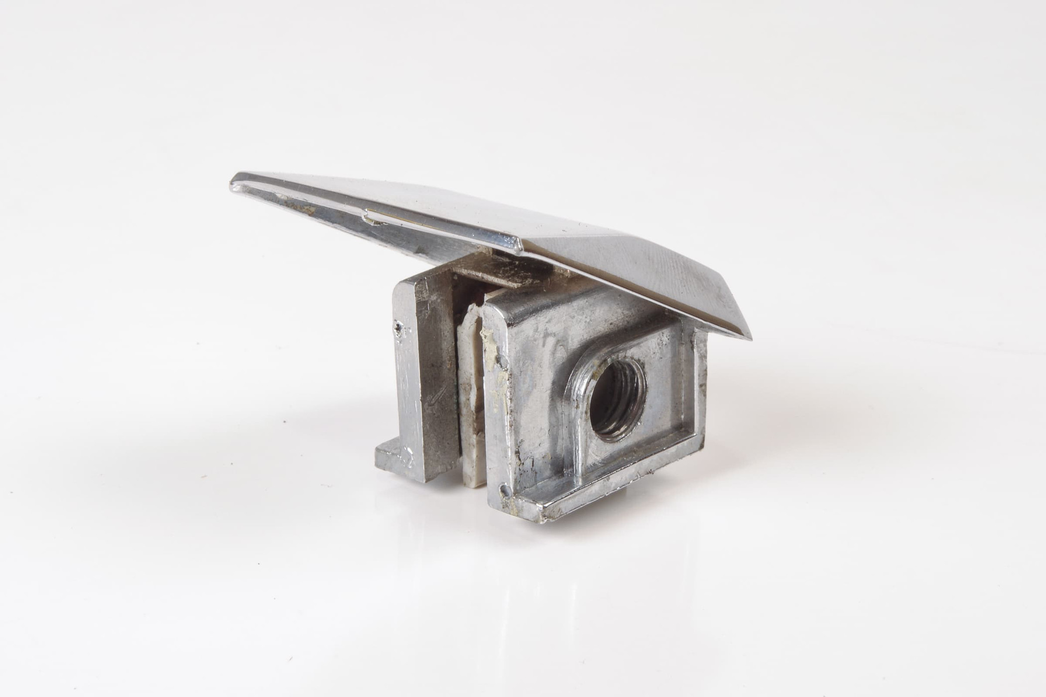 Mercedes 1077250132 Window Rail Chrome - Left | C107 R107 SL