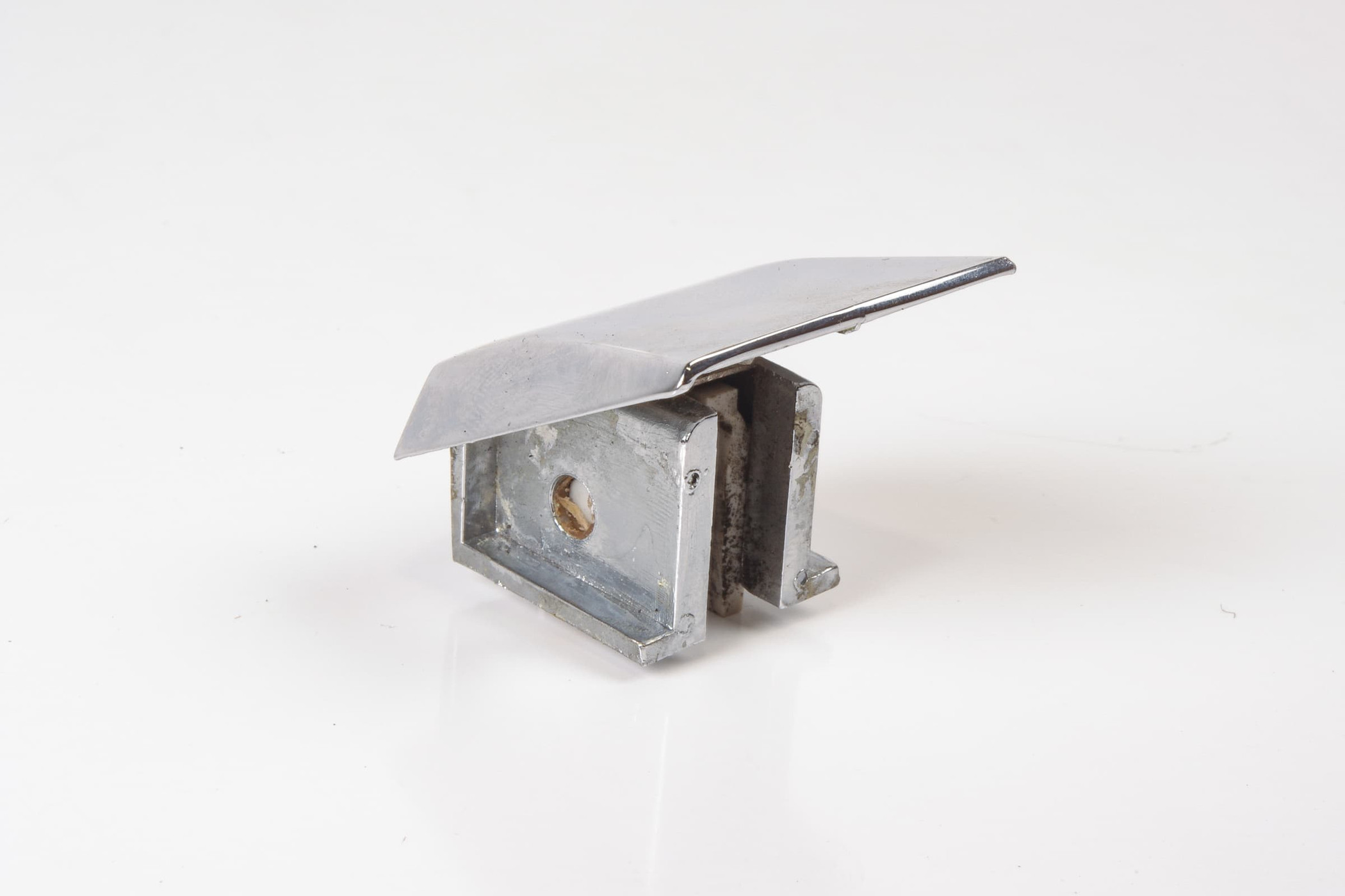 Mercedes 1077250132 Window Rail Chrome - Left | C107 R107 SL