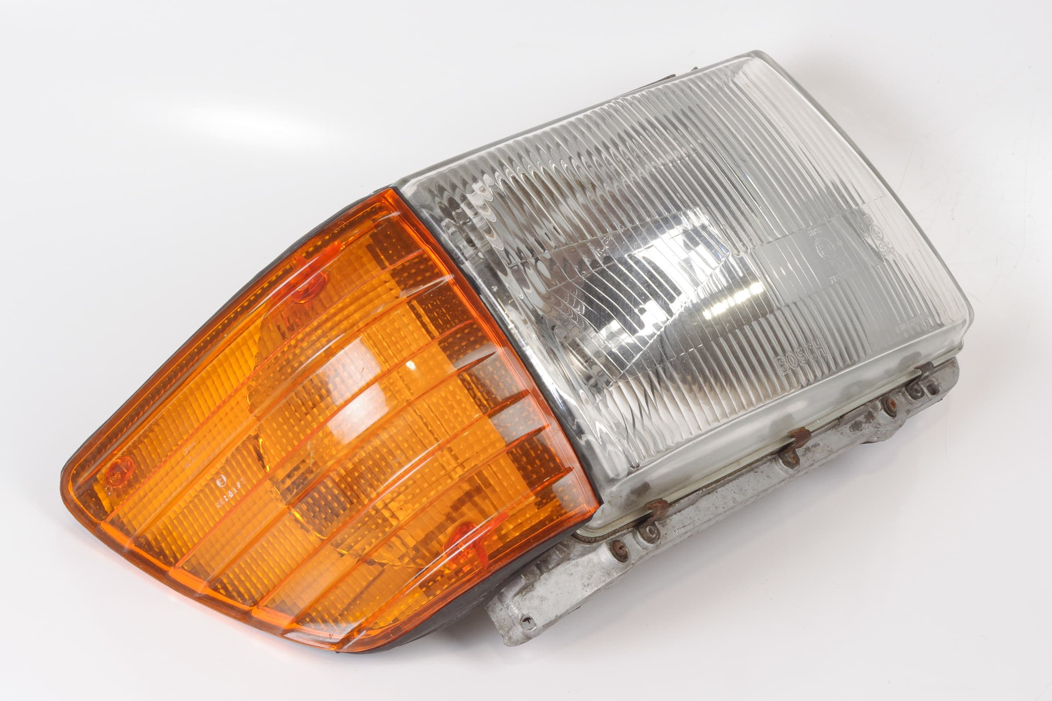Mercedes 1078204861 Headlight - Right | C107 R107 SL
