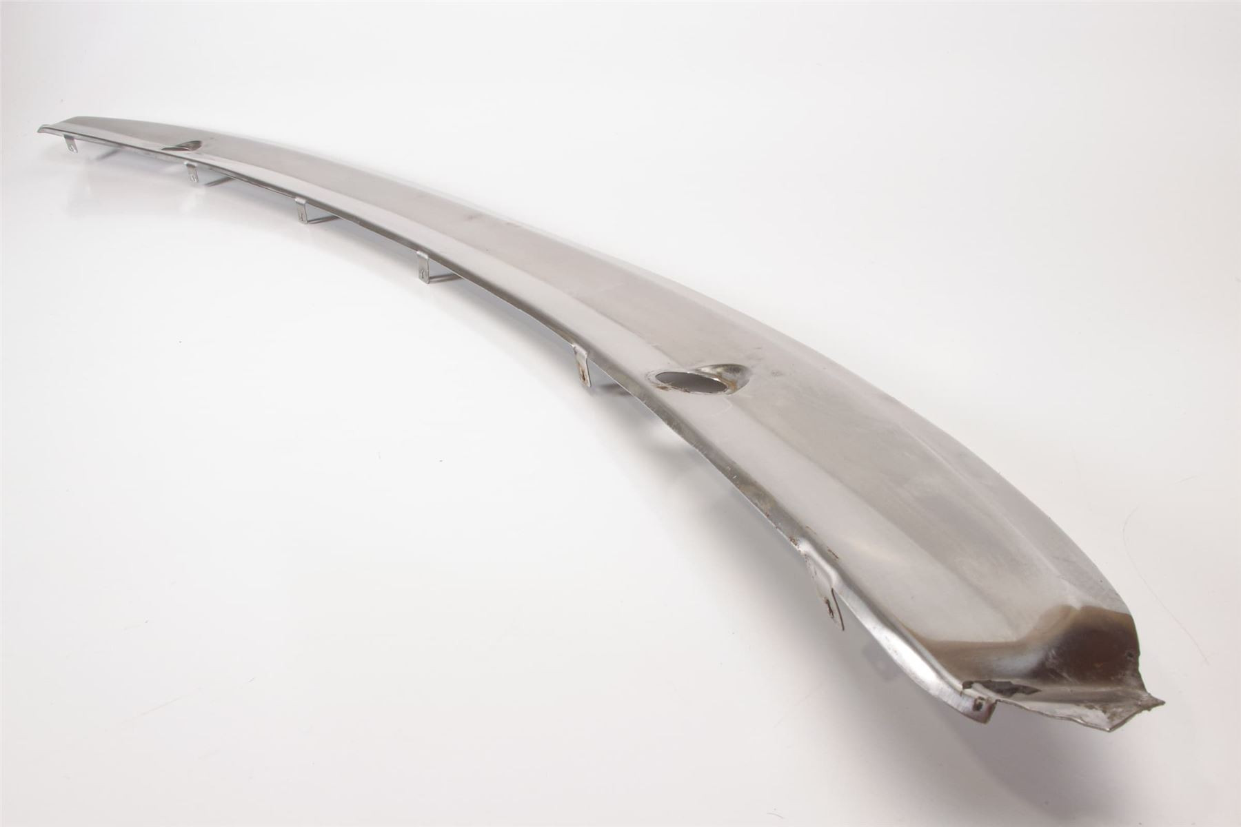 Mercedes 1076880340 Windscreen Trim | R107 SL