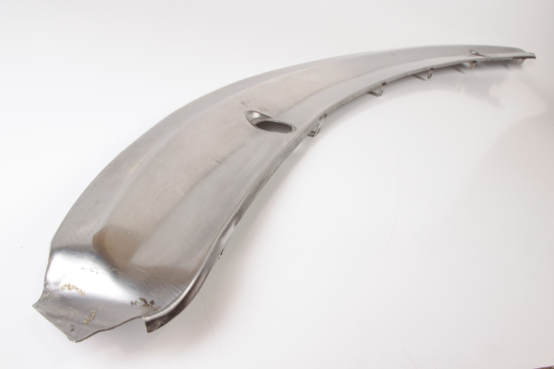 Mercedes 1076880340 Windscreen Trim | R107 SL