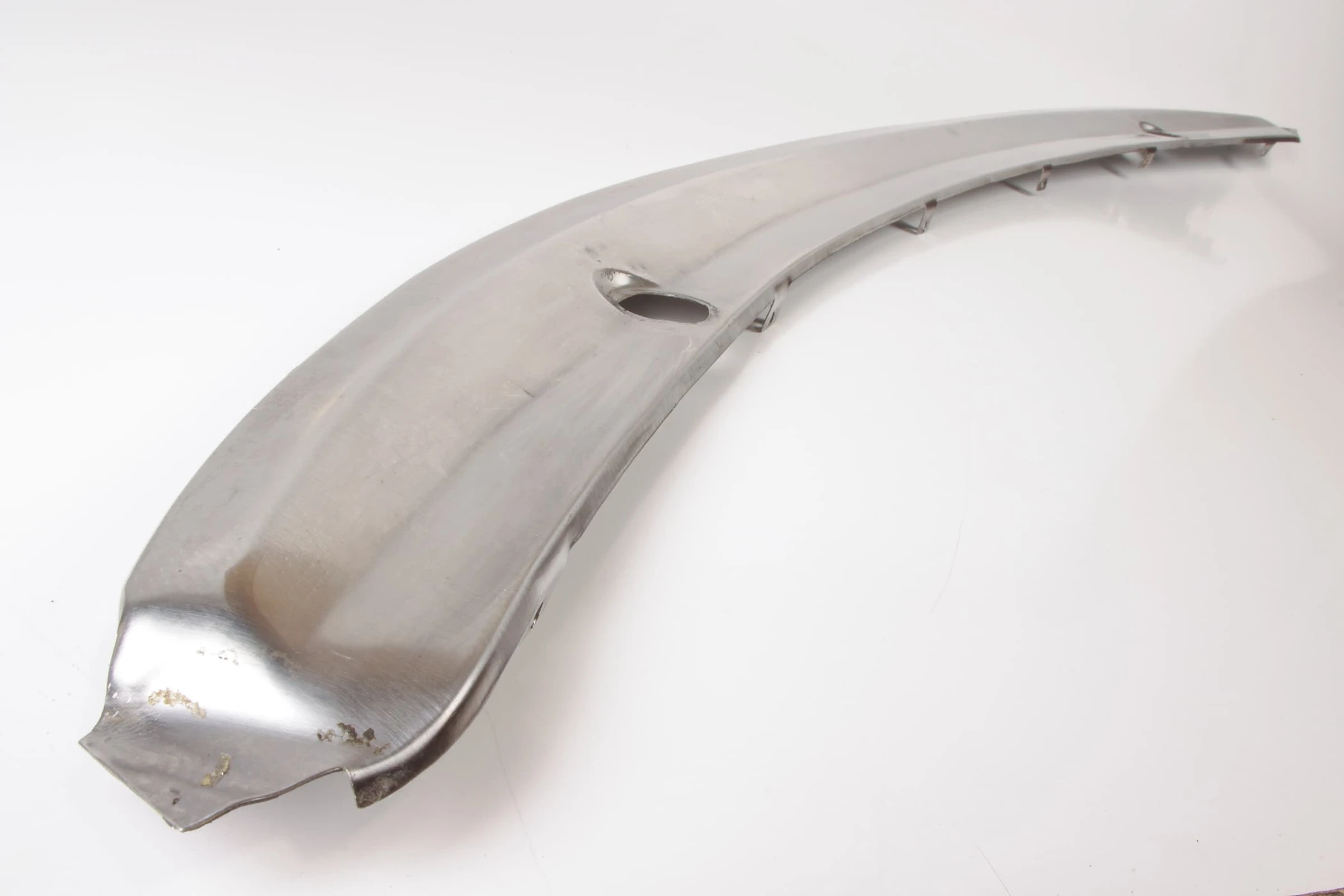 Mercedes 1076880340 Windscreen Trim | R107 SL