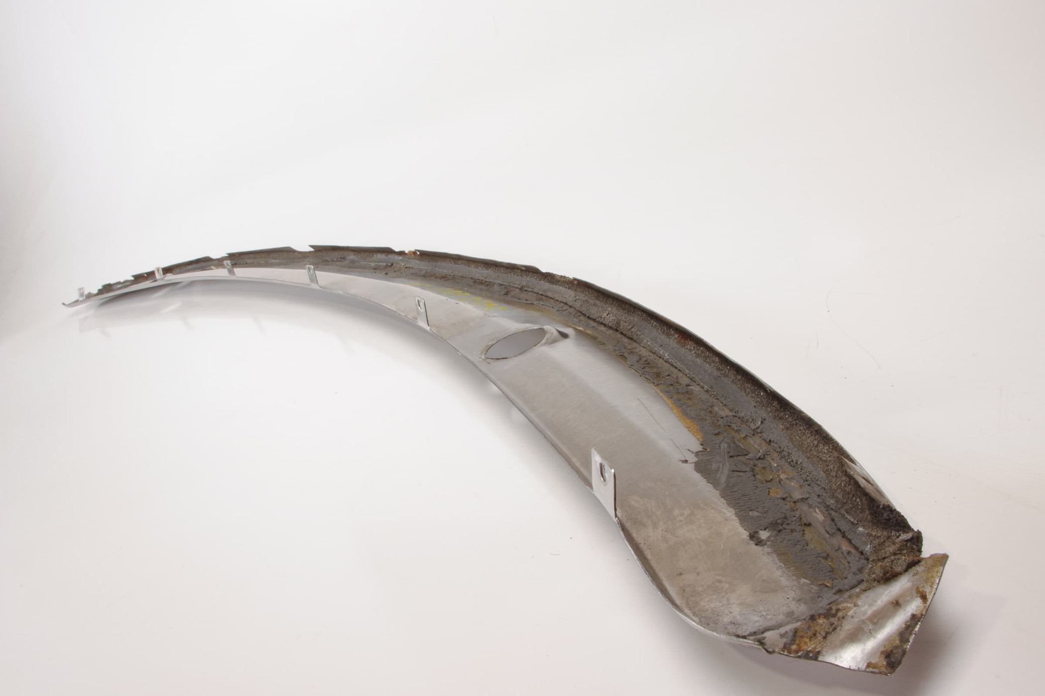 Mercedes 1076880340 Windscreen Trim | R107 SL